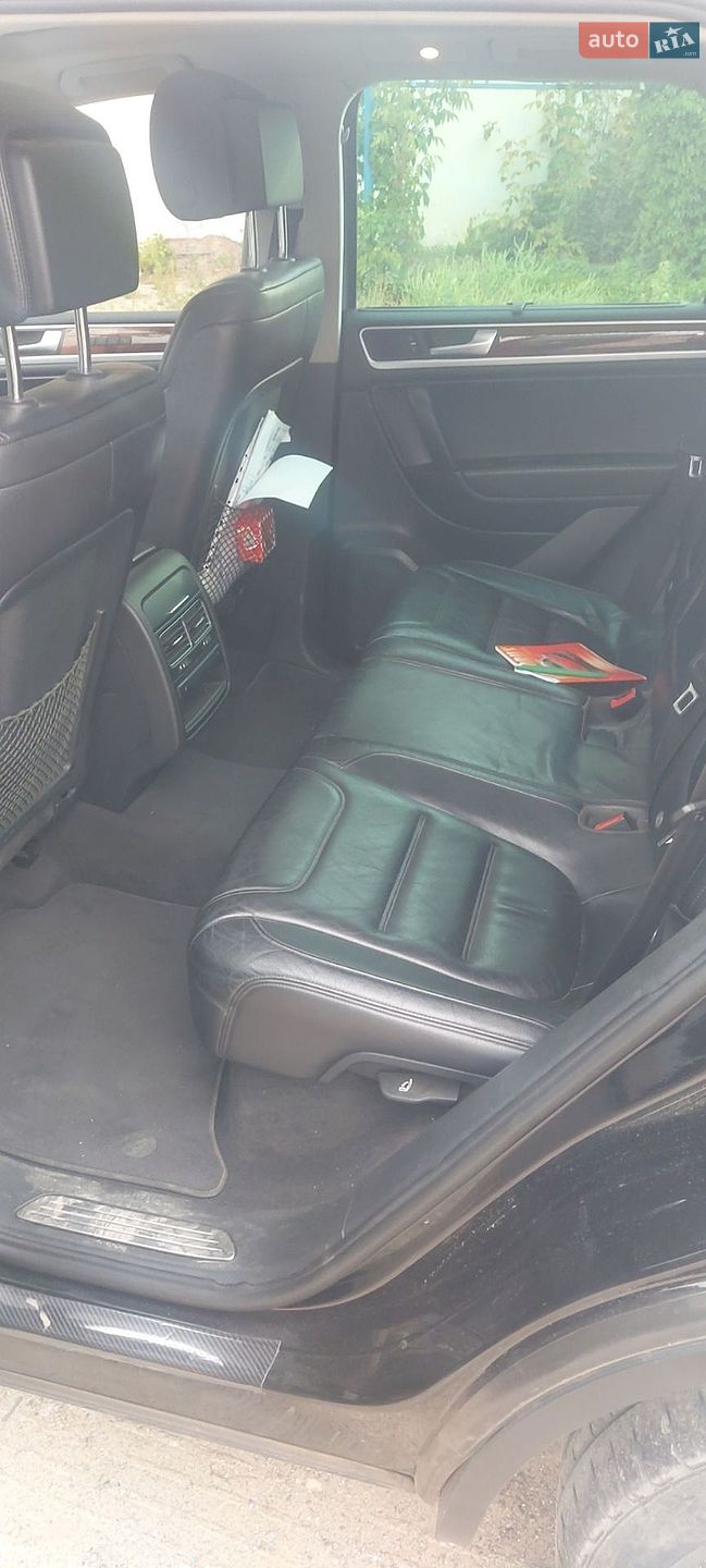 Volkswagen Touareg 2011 VIN WVGFG9BP1BD006126 фото оголошення 9 з 15