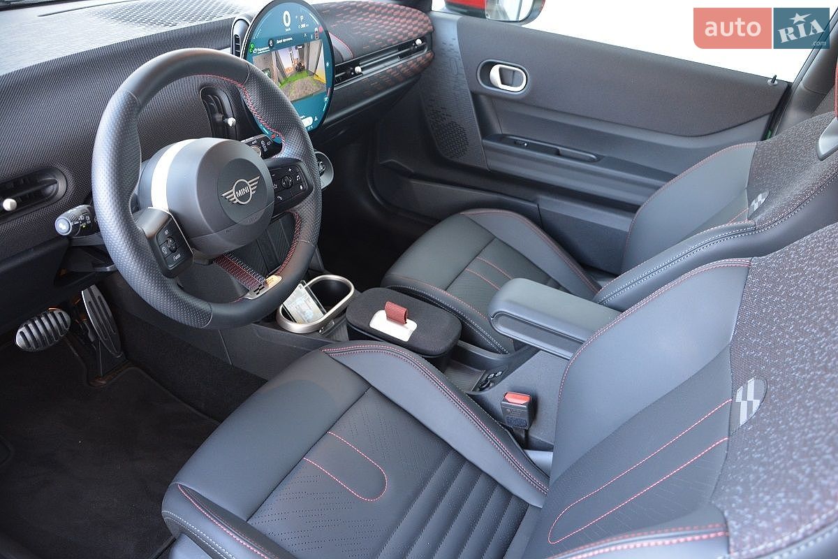 MINI Cooper 2025 VIN WMW31GD0102X46181 фото оголошення 5 з 10