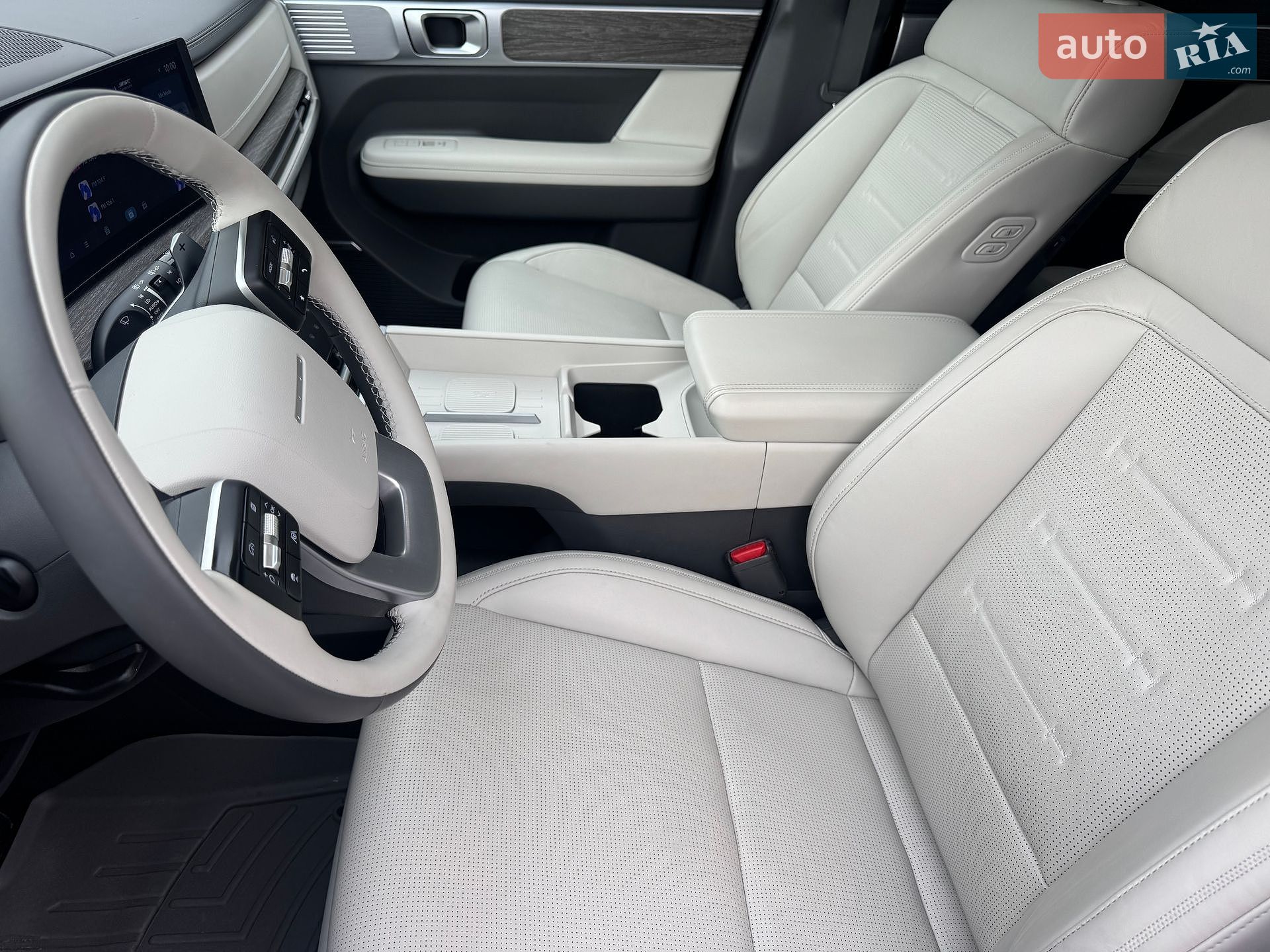 Hyundai Santa FE 2024 VIN 5NMP5DG12RH003937 фото оголошення 41 з 190