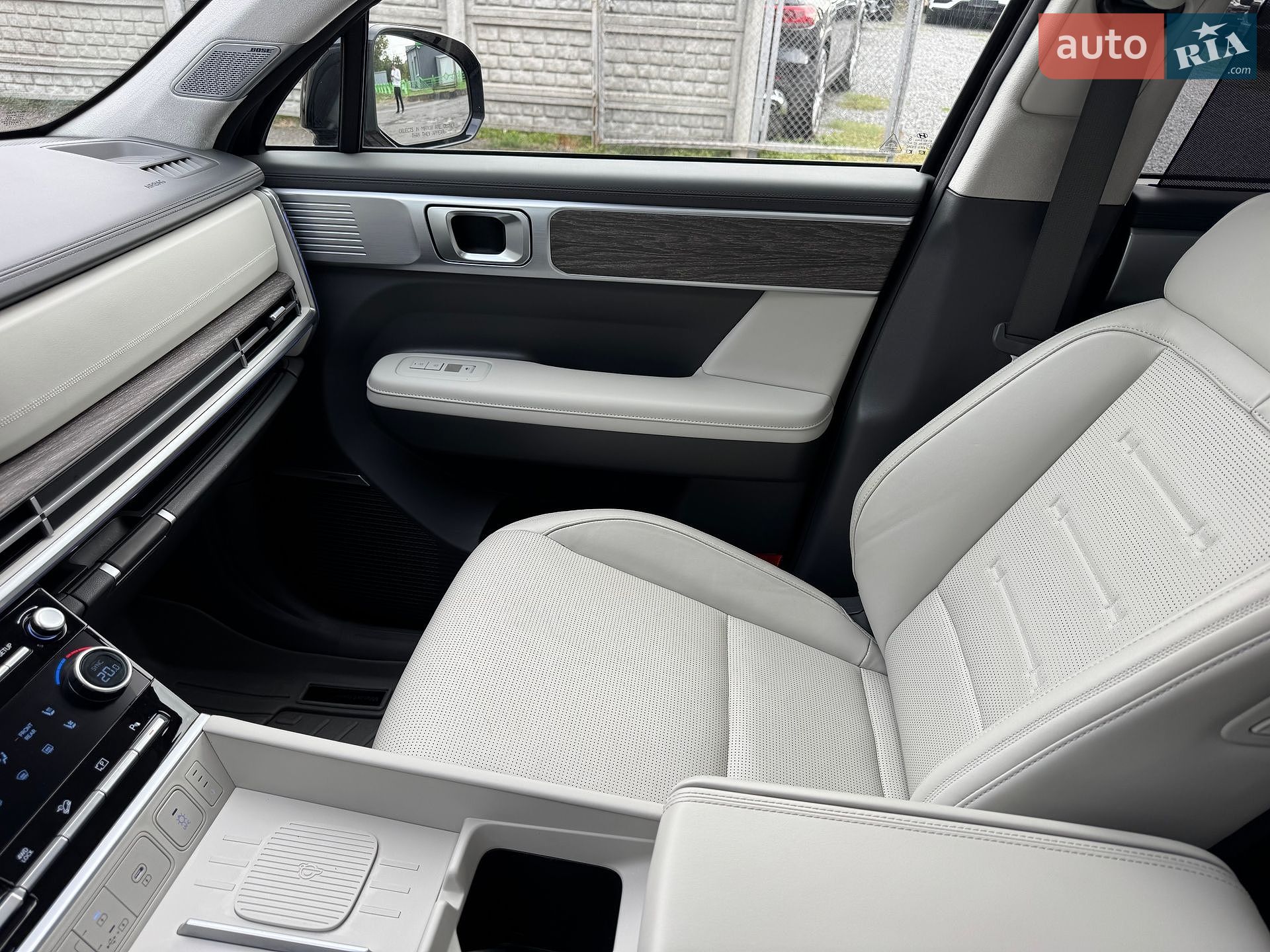 Hyundai Santa FE 2024 VIN 5NMP5DG12RH003937 фото оголошення 100 з 190