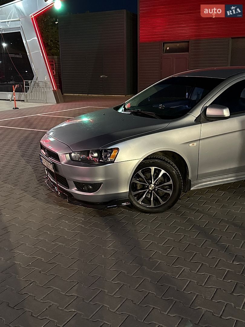 Mitsubishi Lancer 2009 VIN JMBSTCY4A9U002035 фото оголошення 2 з 9