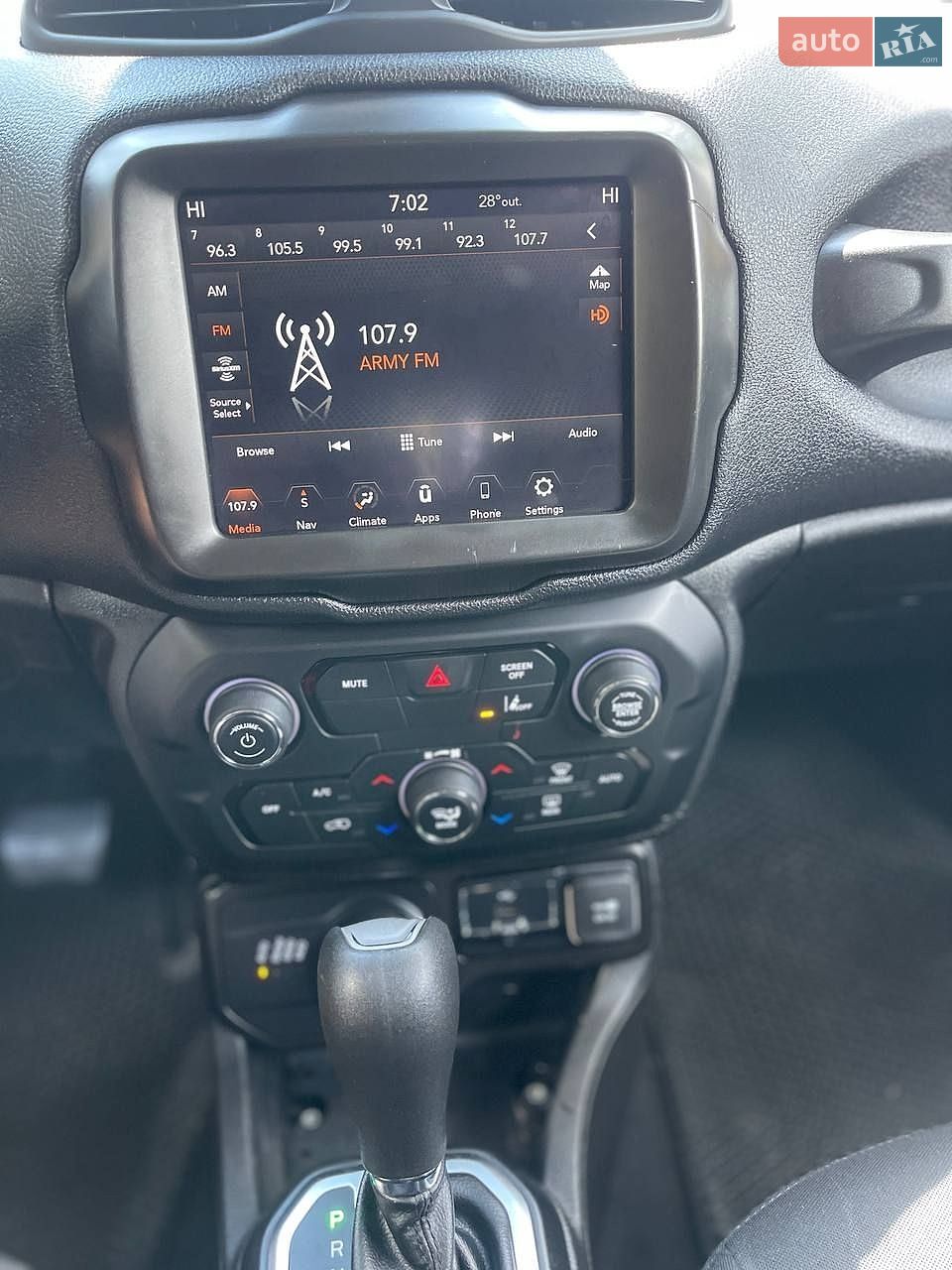 Jeep Renegade 2023 VIN ZACNJDB10PPP27981 фото оголошення 26 з 28