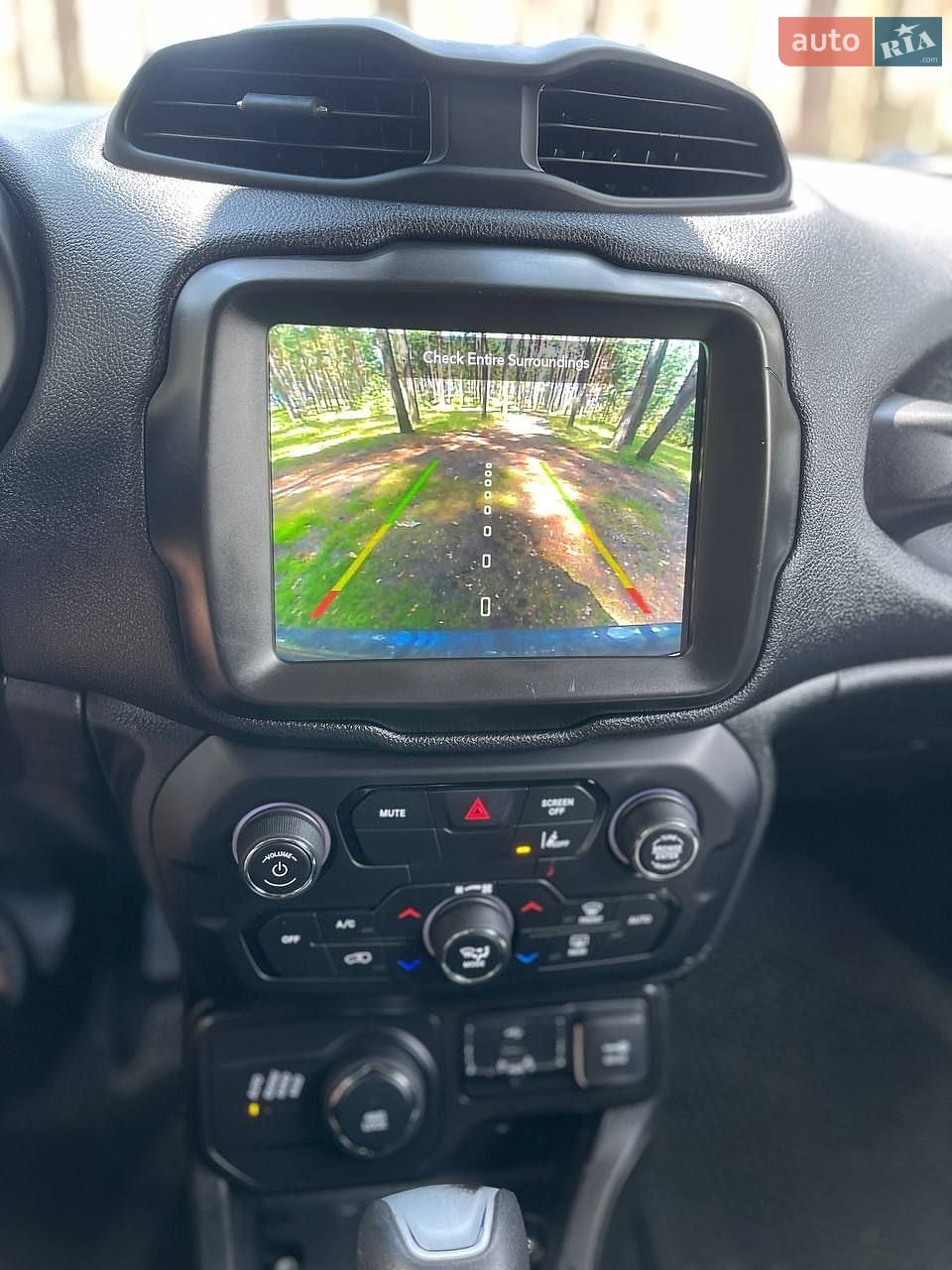 Jeep Renegade 2023 VIN ZACNJDB10PPP27981 фото оголошення 27 з 28