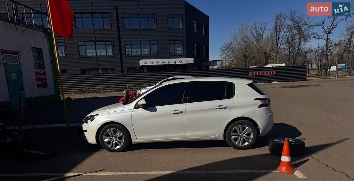 Peugeot 308 2016 VIN VF3LB9HPAGS046338 фото оголошення 5 з 8