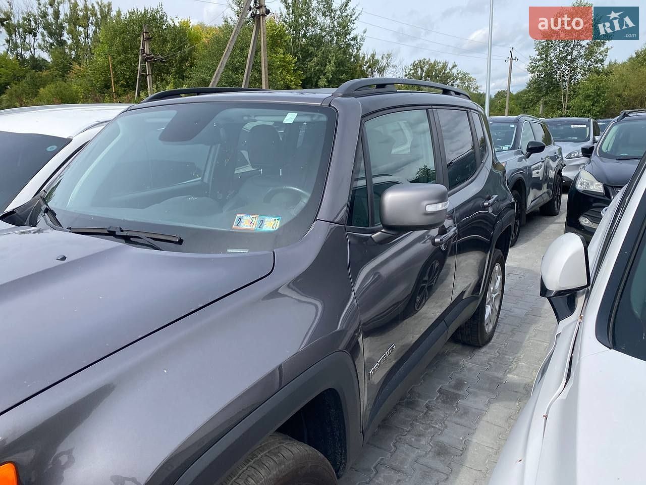 Jeep Renegade 2019 VIN ZACNJBD15KPJ90826 фото оголошення 4 з 19