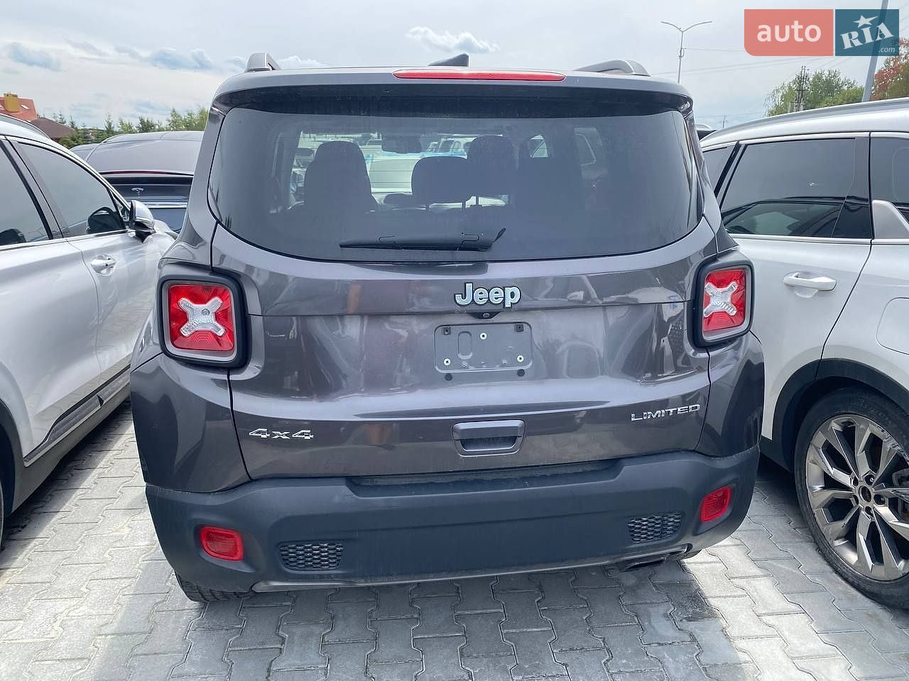 Jeep Renegade 2019 VIN ZACNJBD15KPJ90826 фото оголошення 6 з 19