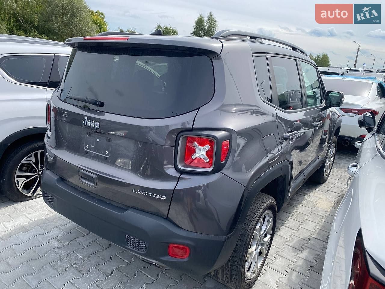 Jeep Renegade 2019 VIN ZACNJBD15KPJ90826 фото оголошення 7 з 19