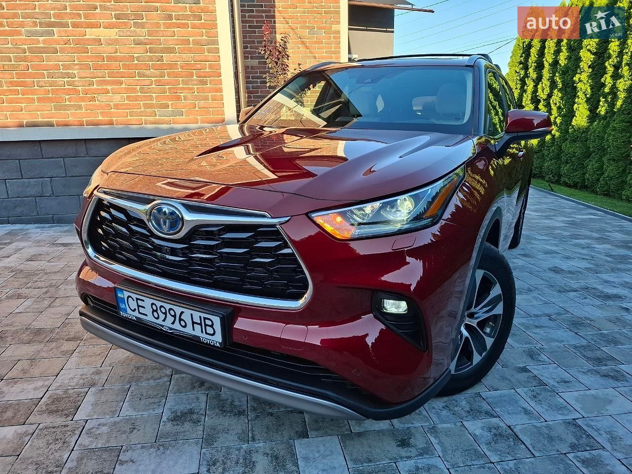 Toyota Highlander 2023 VIN 5TDKBRCH2PS117028 фото оголошення 22 з 56
