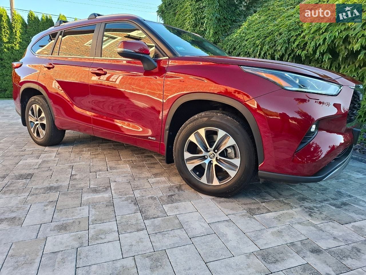 Toyota Highlander 2023 VIN 5TDKBRCH2PS117028 фото оголошення 16 з 56