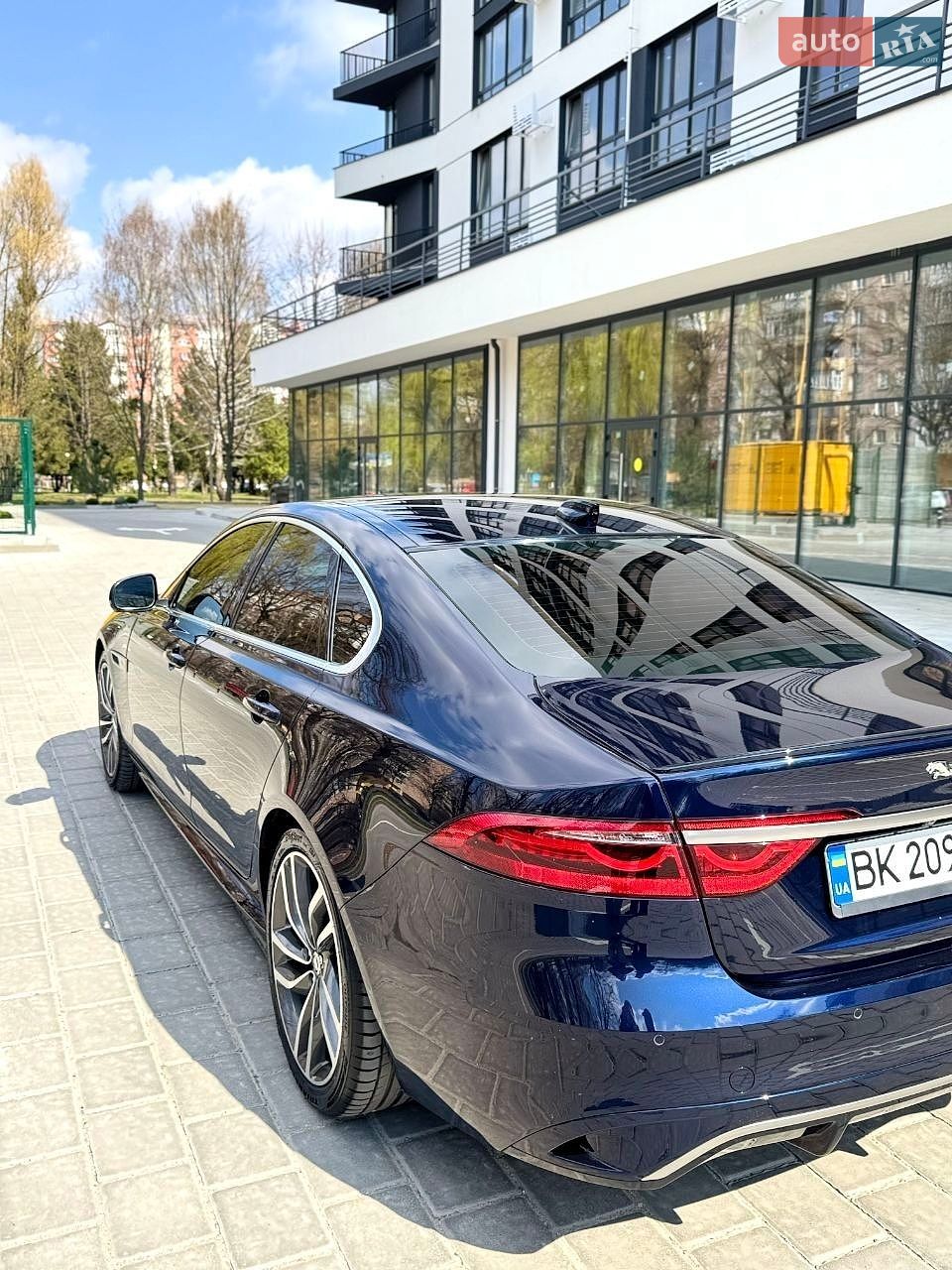 Jaguar XF 2023 VIN SAJBL4GX4RCY93975 фото оголошення 5 з 88