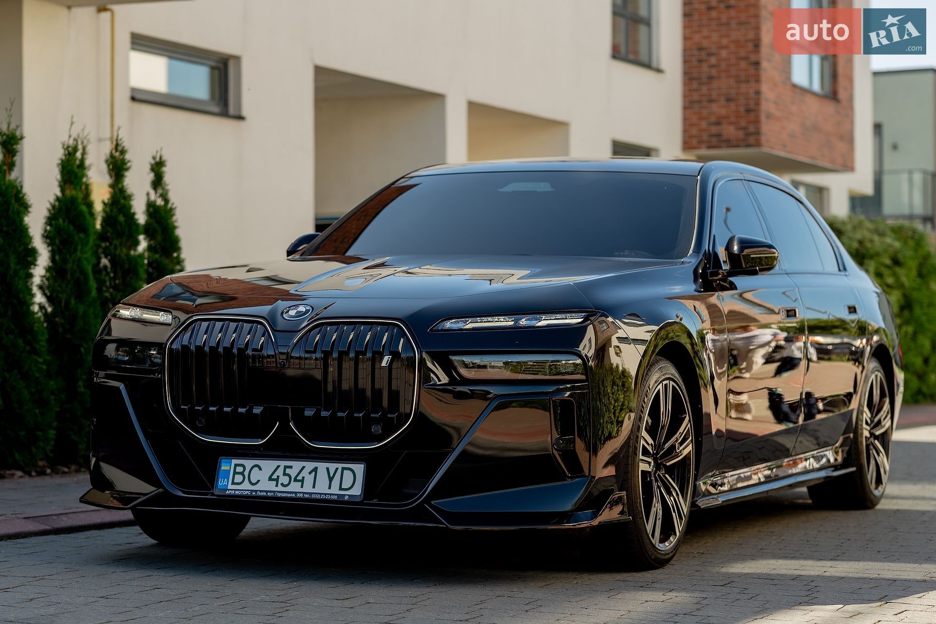 BMW i7 2022 VIN WBY53EJ01PCL76142 фото оголошення 4 з 40