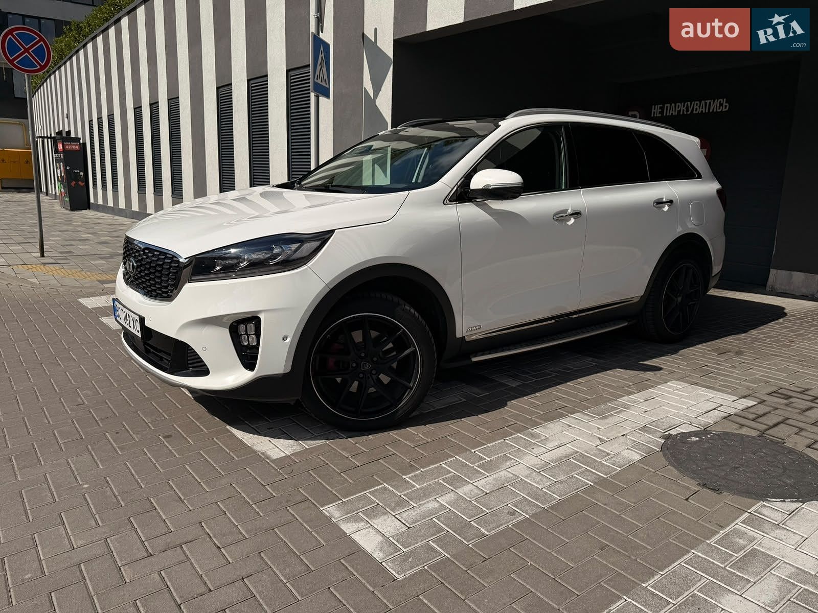 Kia Sorento 2018 VIN KNAPH81BDK5538803 фото оголошення 2 з 40