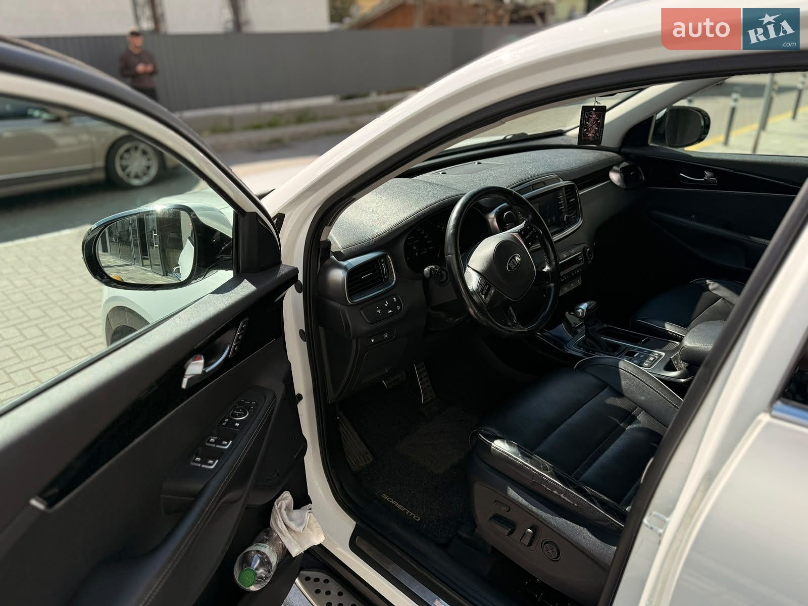 Kia Sorento 2018 VIN KNAPH81BDK5538803 фото оголошення 10 з 40