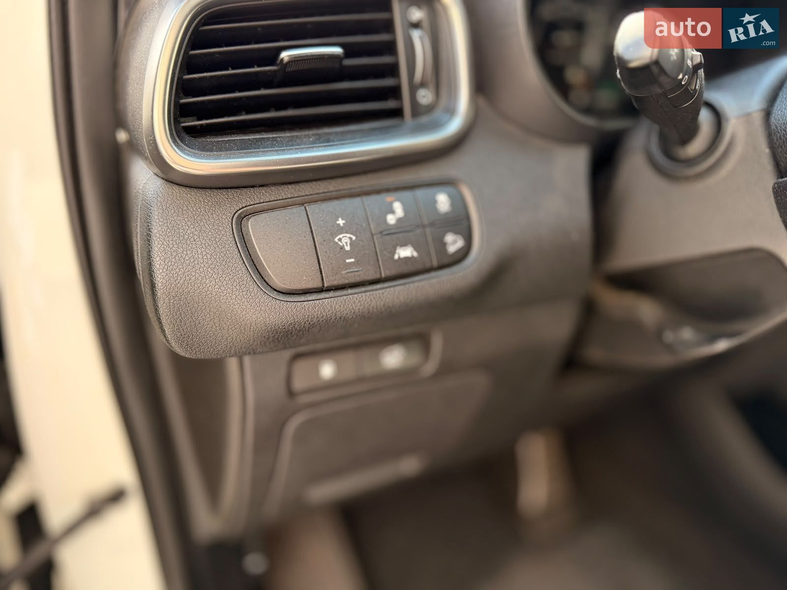 Kia Sorento 2018 VIN KNAPH81BDK5538803 фото оголошення 11 з 40