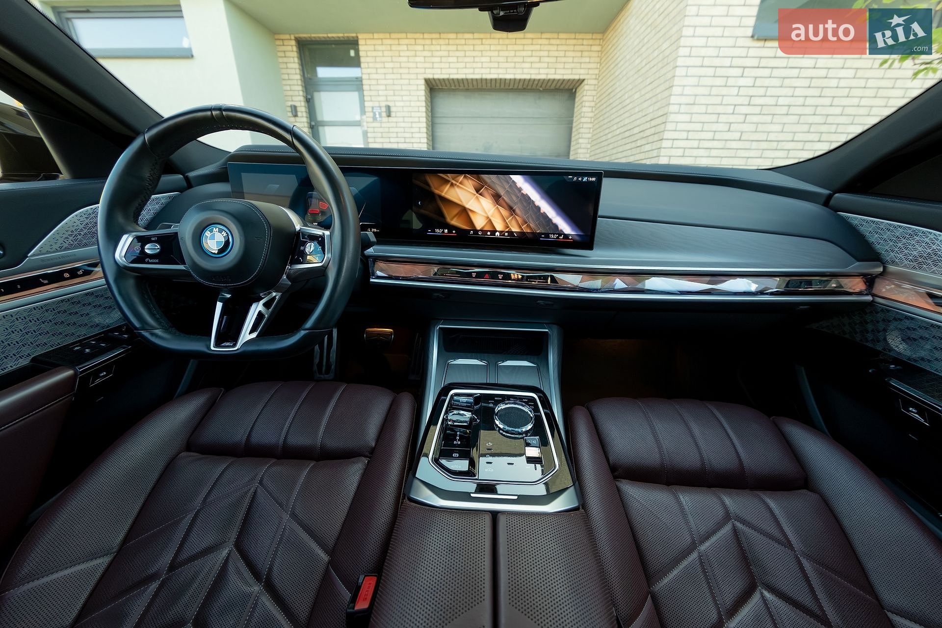 BMW i7 2022 VIN WBY53EJ01PCL76142 фото оголошення 33 з 40