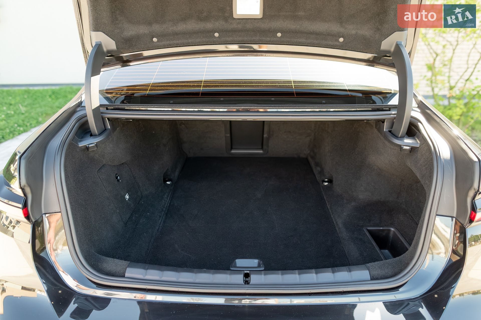 BMW i7 2022 VIN WBY53EJ01PCL76142 фото оголошення 36 з 40