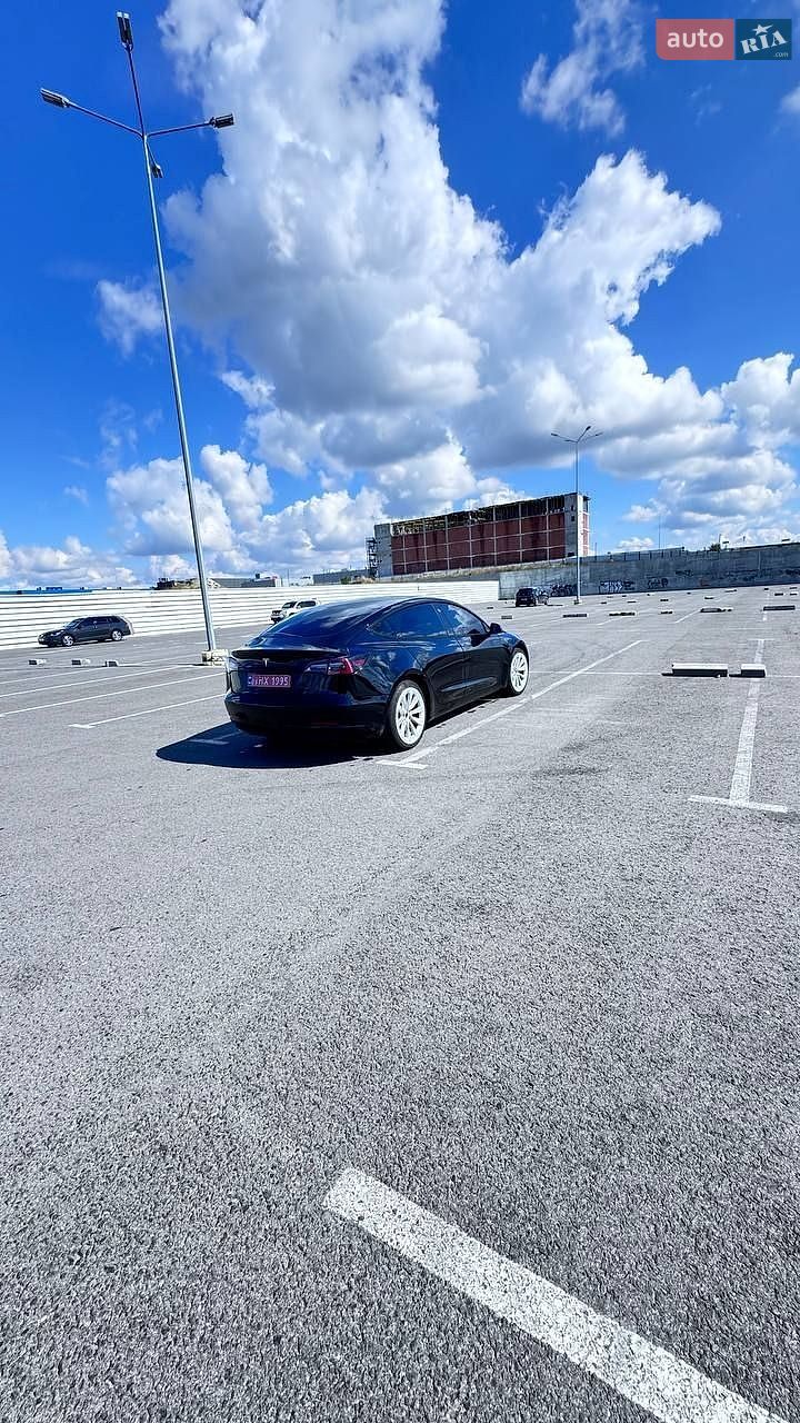 Tesla Model 3 2022 VIN 5YJ3E1EA5NF288337 фото оголошення 4 з 16