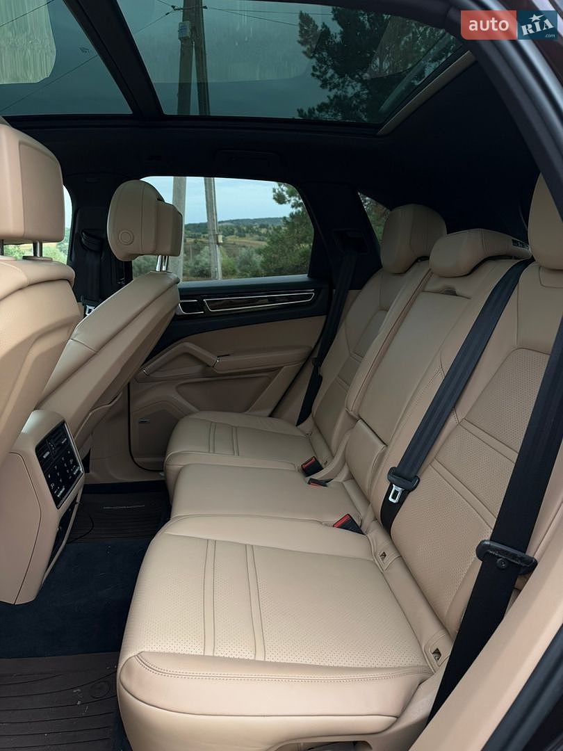 Porsche Cayenne 2018 VIN WP1AB2AY0KDA60854 фото оголошення 24 з 39