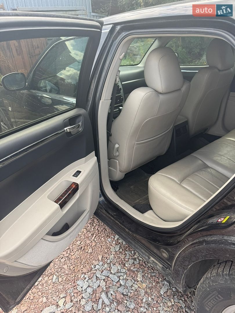 Chrysler 300C 2006 VIN 1C3H8B3R56Y102183 фото оголошення 6 з 6