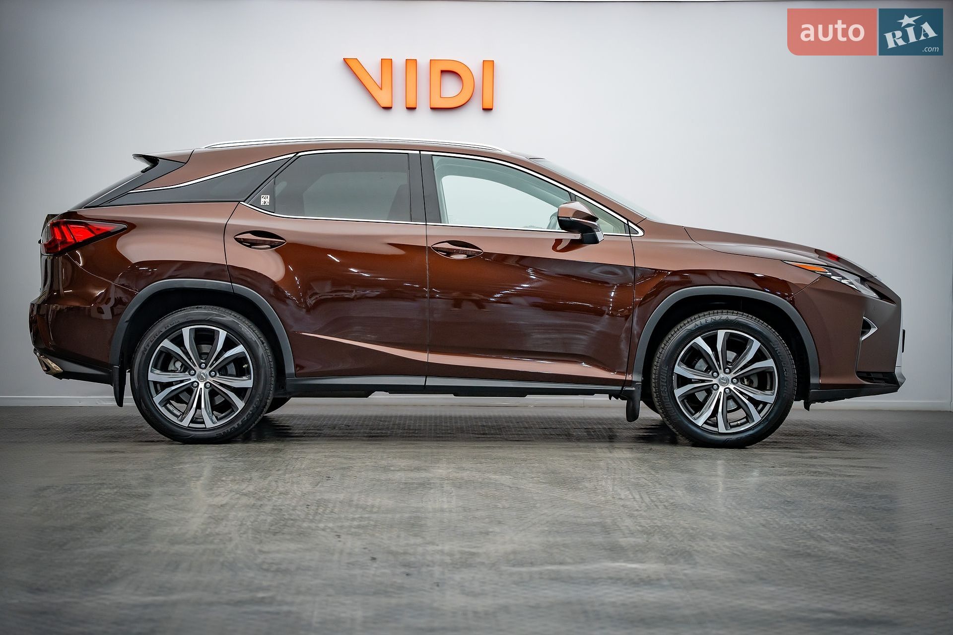 Lexus RX 2017 VIN JTJBAMCA702031149 фото оголошення 4 з 26