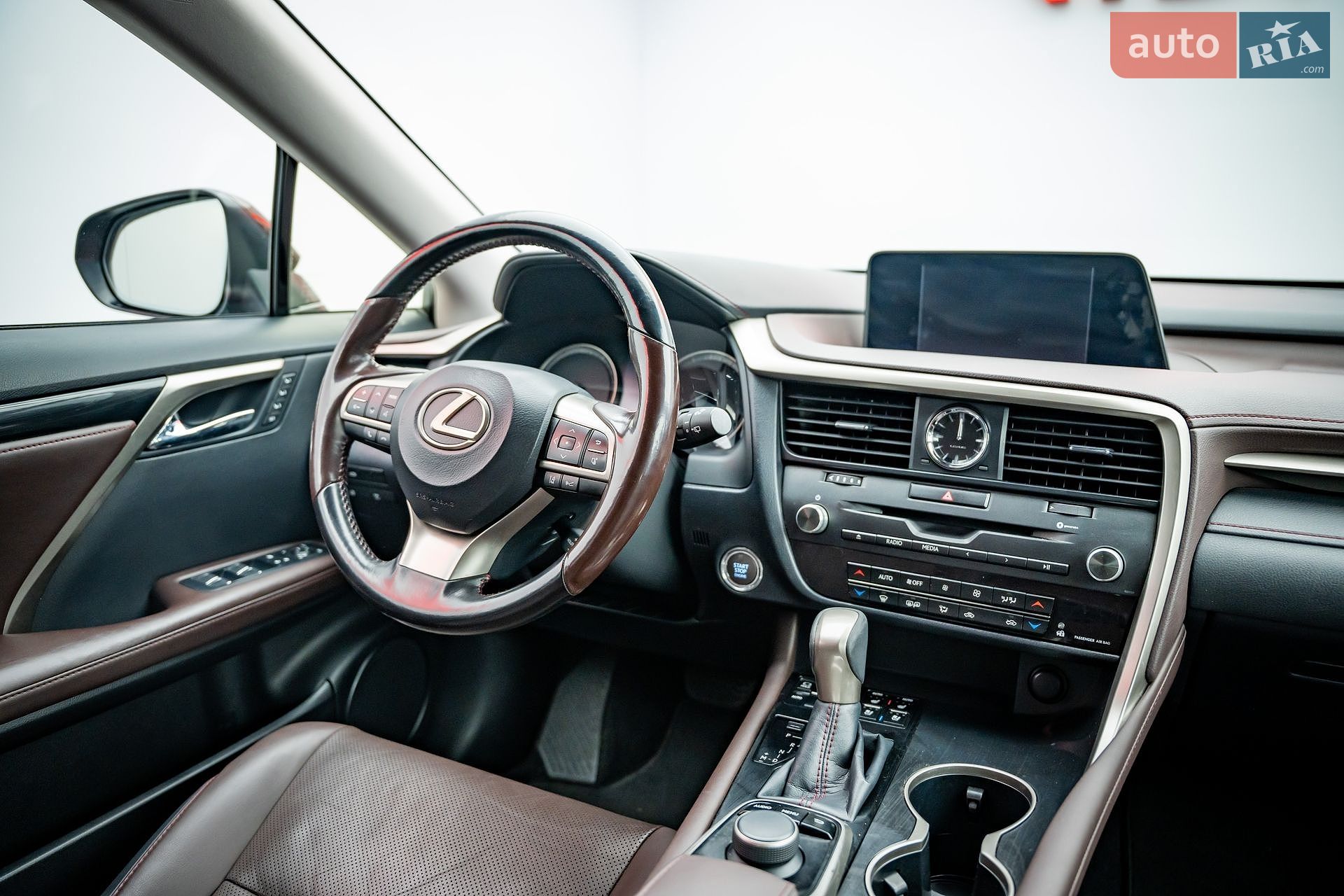 Lexus RX 2017 VIN JTJBAMCA702031149 фото оголошення 12 з 26