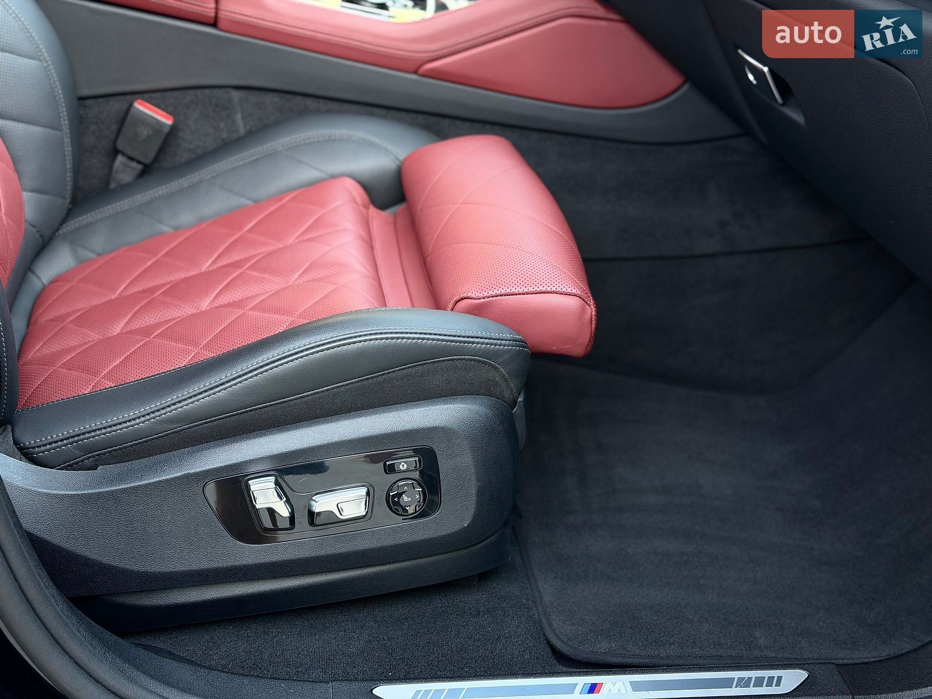BMW X6 2024 VIN WBA11EY0909Y20895 фото оголошення 46 з 71