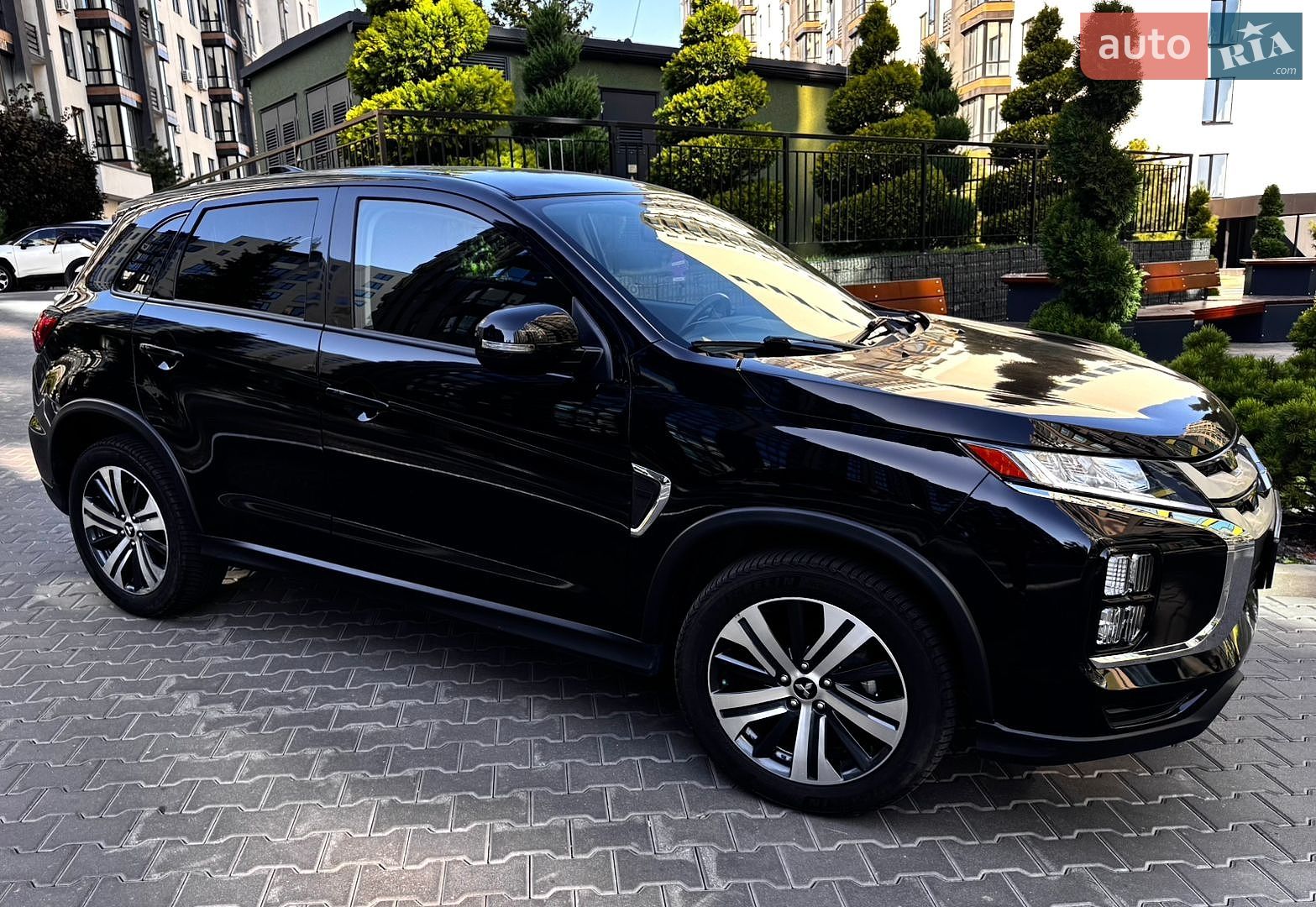 Mitsubishi RVR 2021 VIN JA4AHUAU7MU606314 фото оголошення 3 з 15