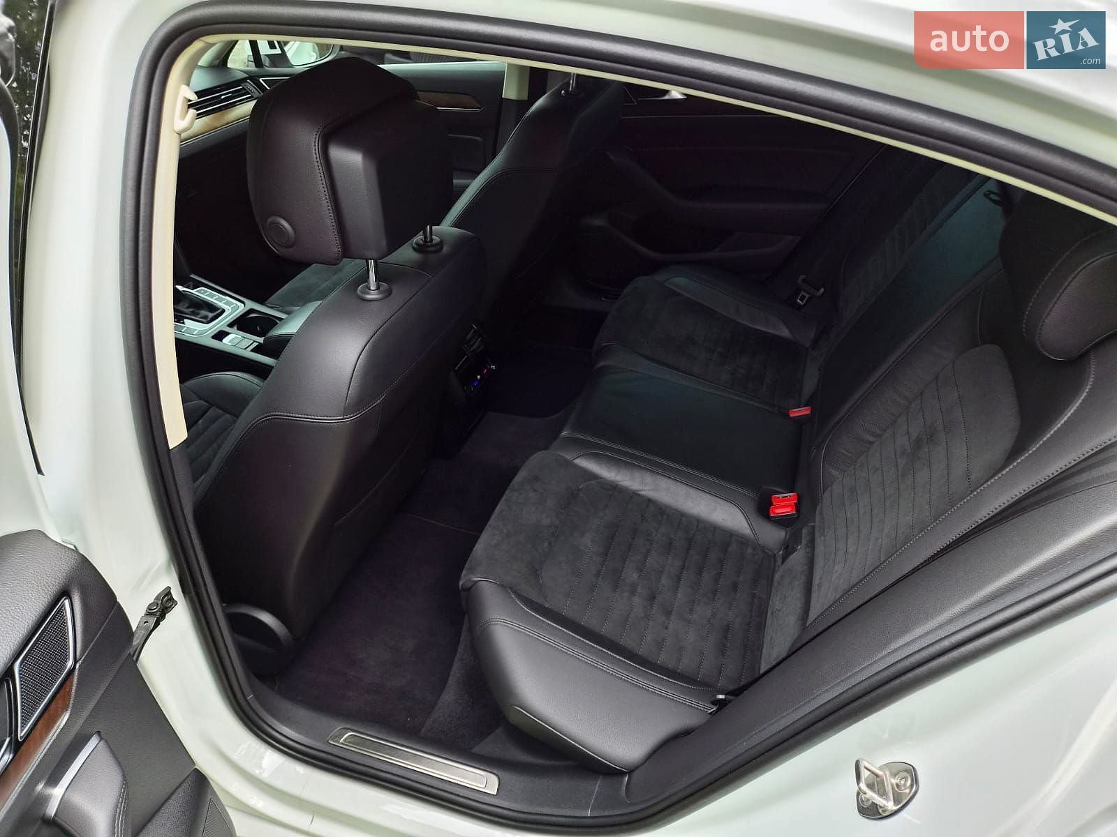 Volkswagen Passat 2017 VIN WVWZZZ3CZJE006947 фото оголошення 16 з 23