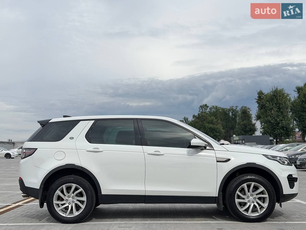Land Rover Discovery Sport 2017 VIN SALCA2BN1HH713431 фото оголошення 10 з 55
