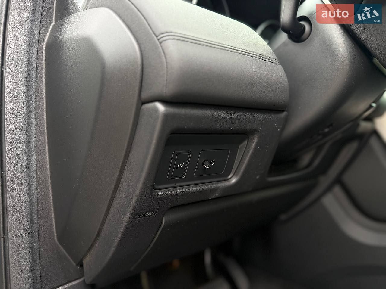 Land Rover Discovery Sport 2017 VIN SALCA2BN1HH713431 фото оголошення 25 з 55