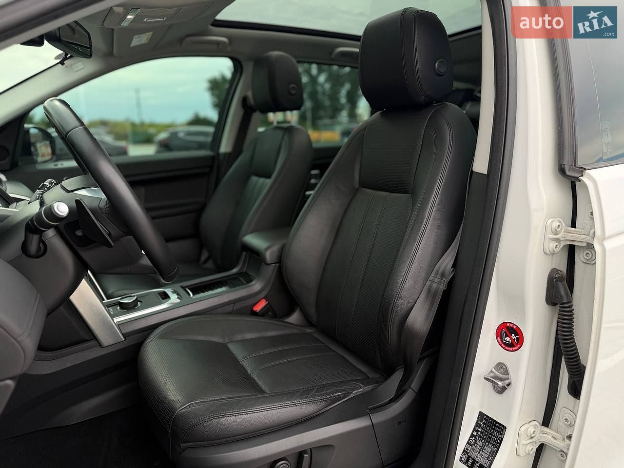 Land Rover Discovery Sport 2017 VIN SALCA2BN1HH713431 фото оголошення 28 з 55