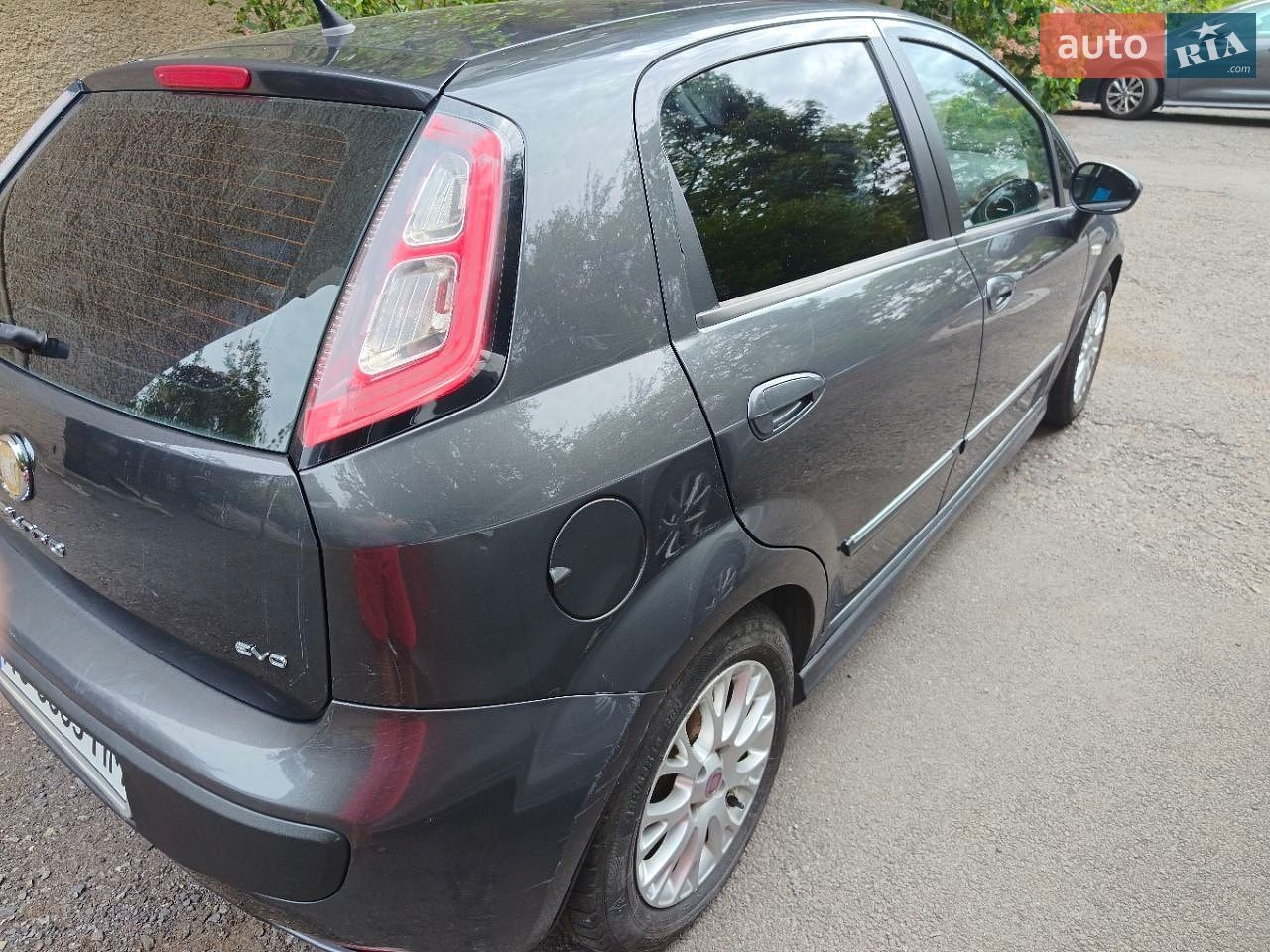 Fiat Punto 2010 VIN ZFA19900001712920 фото оголошення 5 з 23