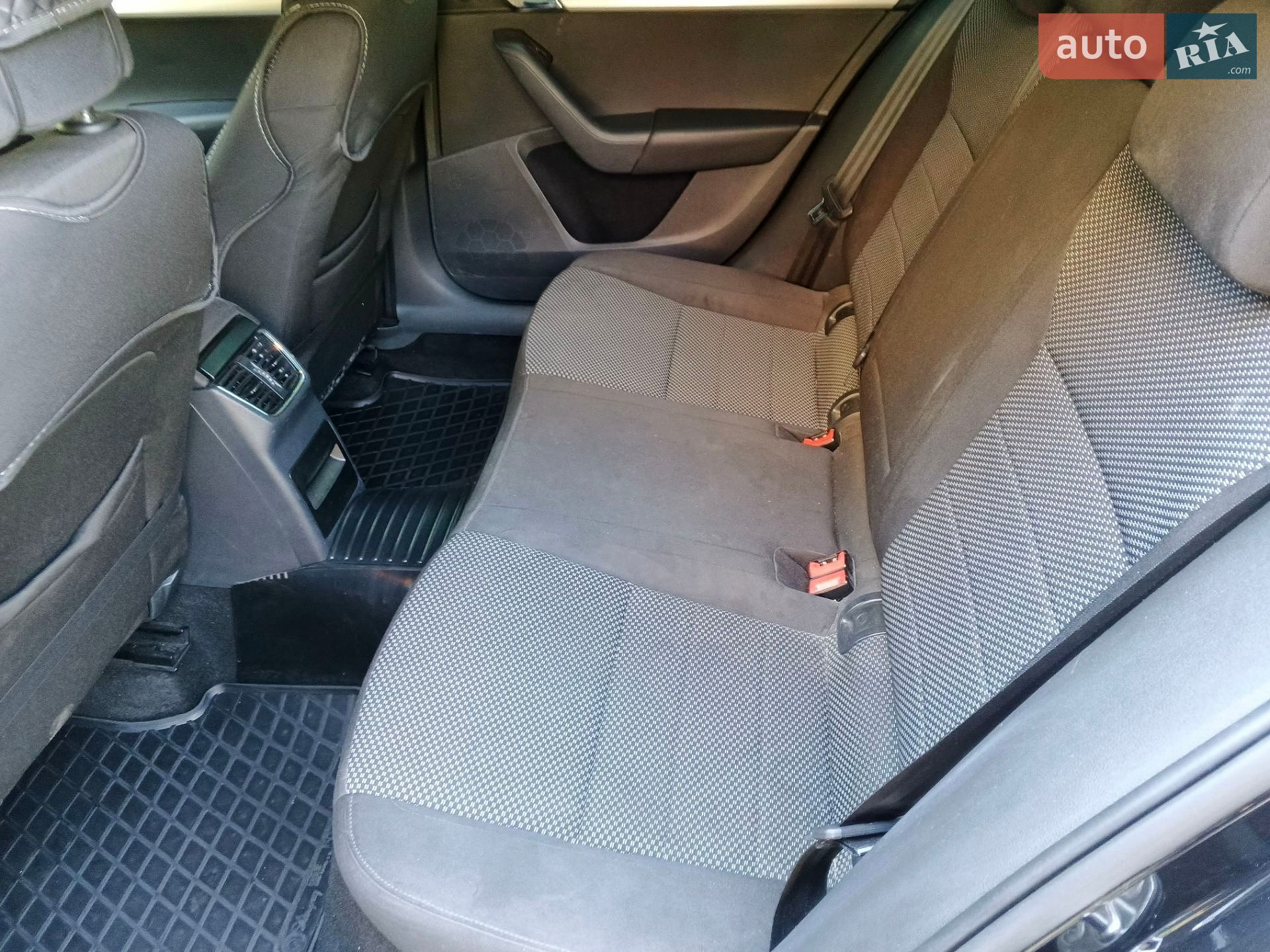 Skoda Octavia 2014 VIN TMBJG7NE3E0141326 фото оголошення 12 з 21