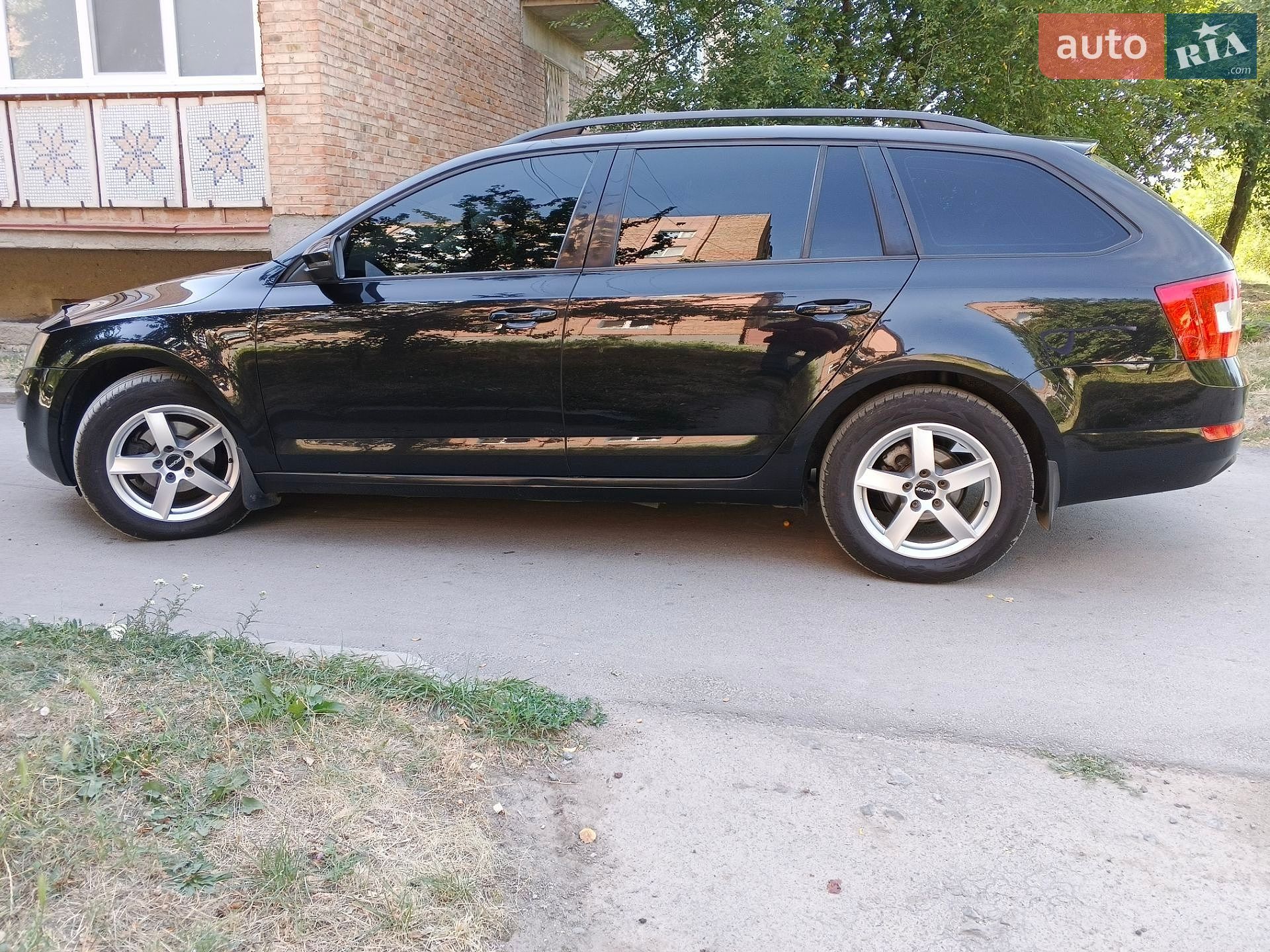 Skoda Octavia 2014 VIN TMBJG7NE3E0141326 фото оголошення 3 з 21