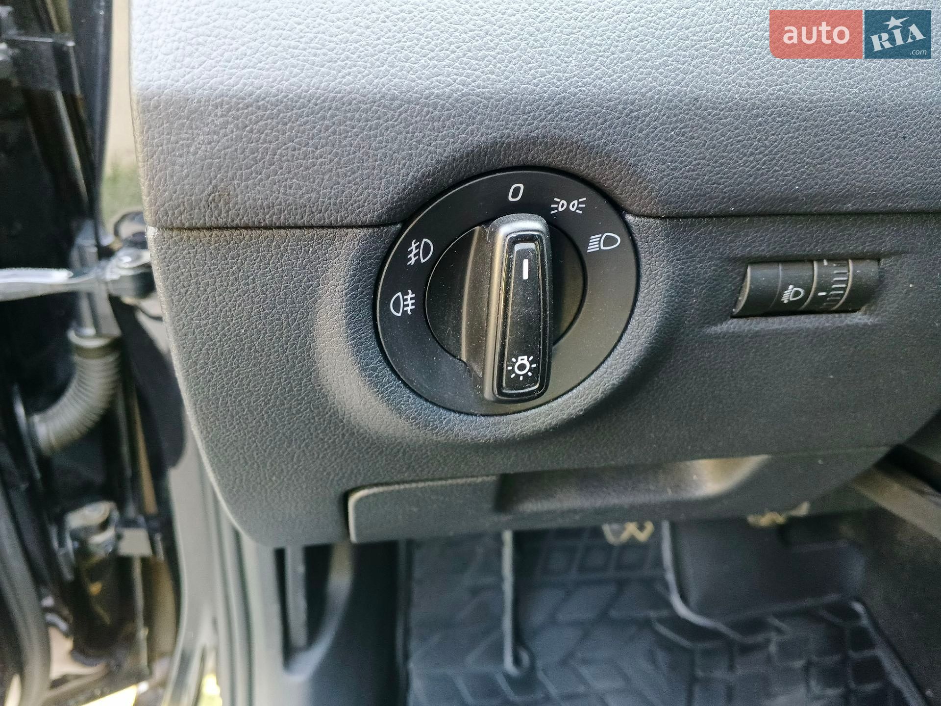 Skoda Octavia 2014 VIN TMBJG7NE3E0141326 фото оголошення 14 з 21