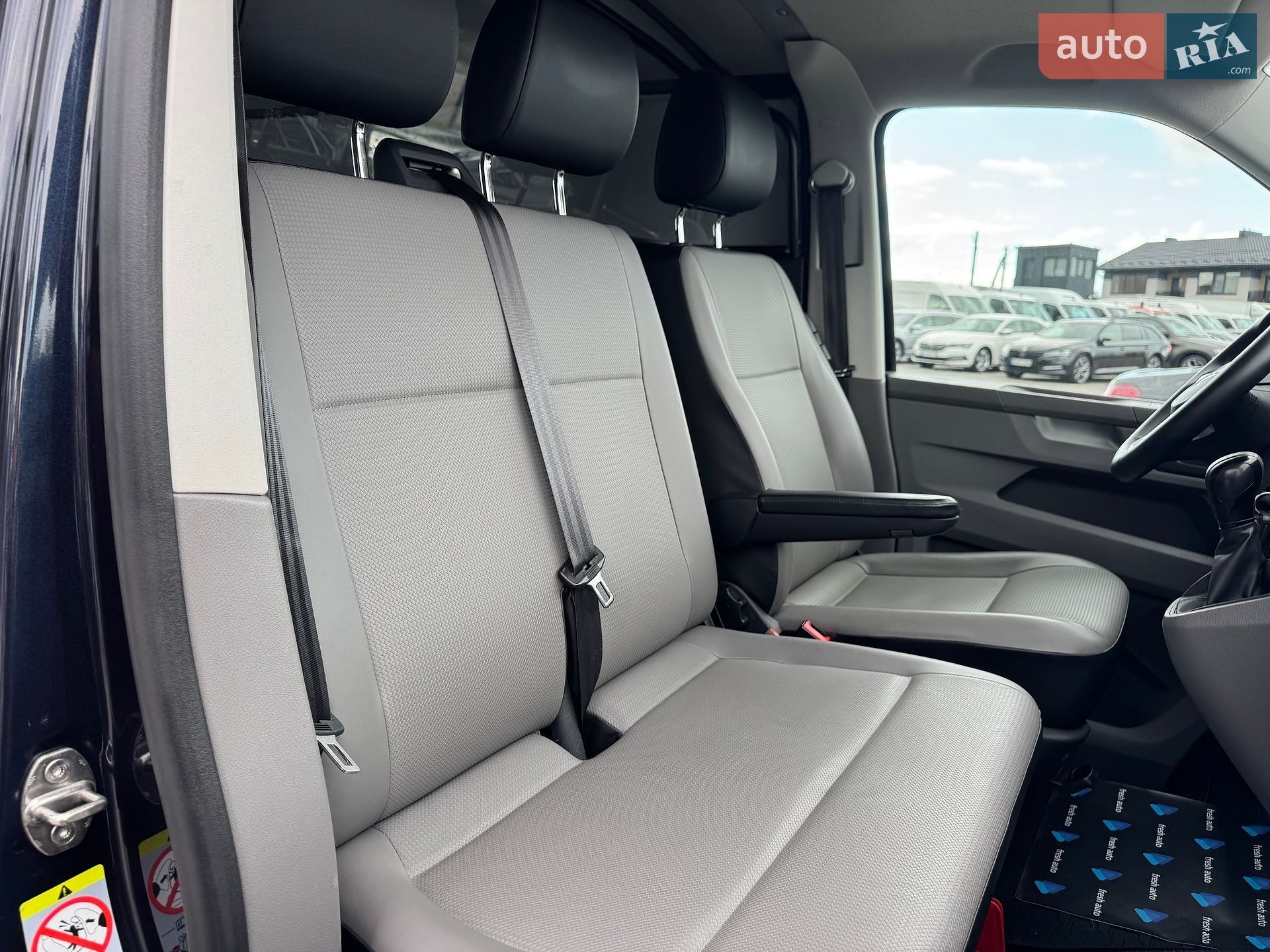 Volkswagen Transporter 2020 VIN WV1ZZZ7HZLH017140 фото оголошення 31 з 32