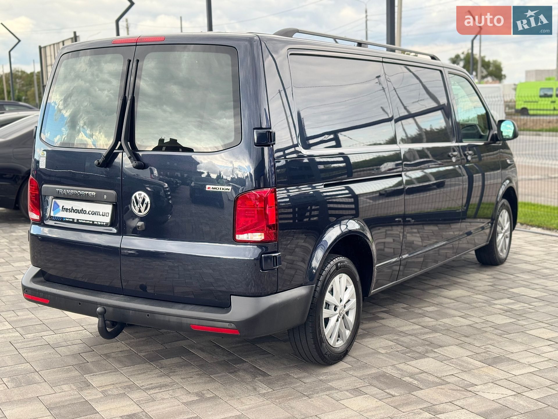 Volkswagen Transporter 2020 VIN WV1ZZZ7HZLH017140 фото оголошення 12 з 32