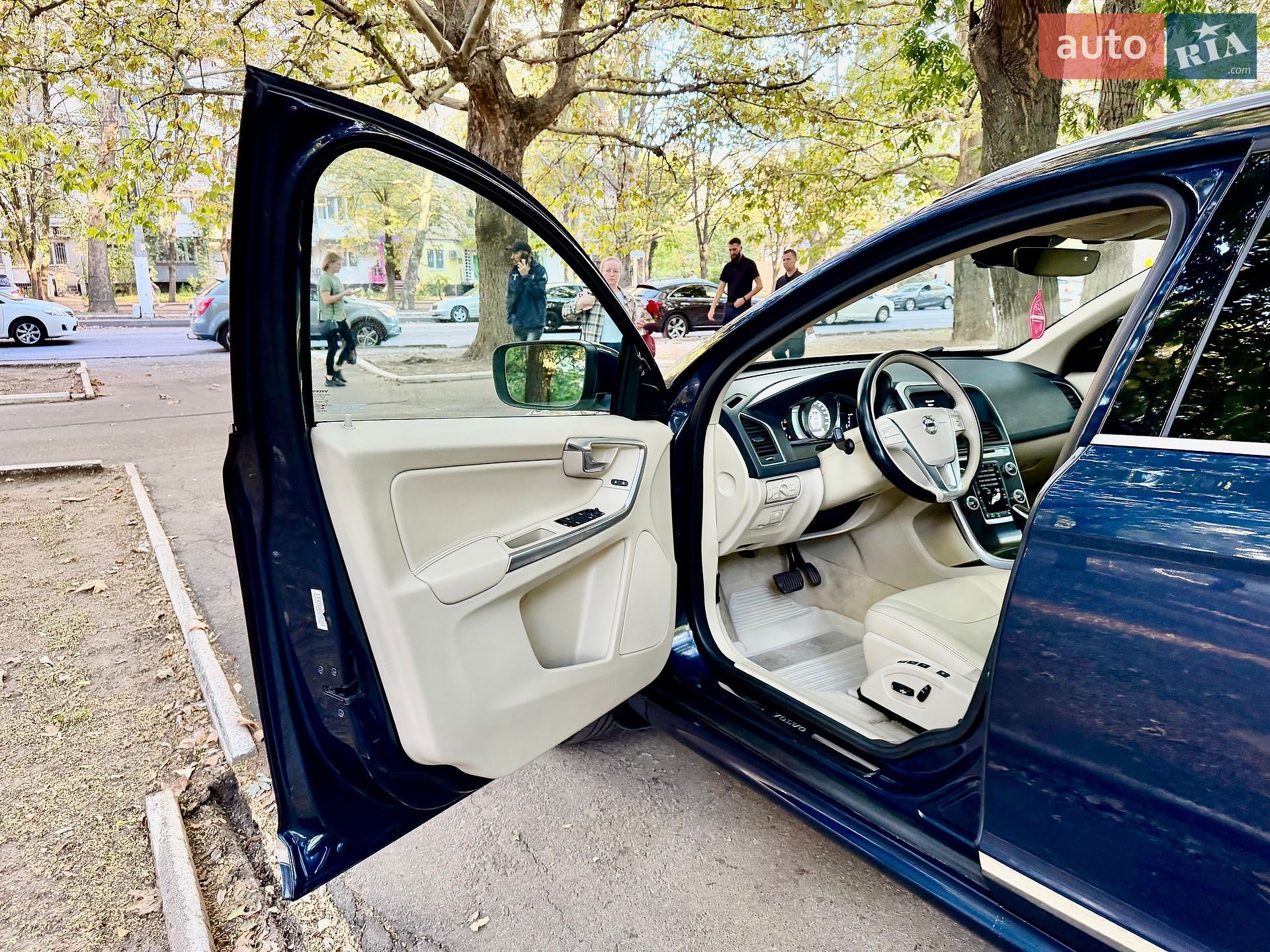 Volvo XC60 2014 VIN YV440MDK7F2649325 фото оголошення 16 з 67