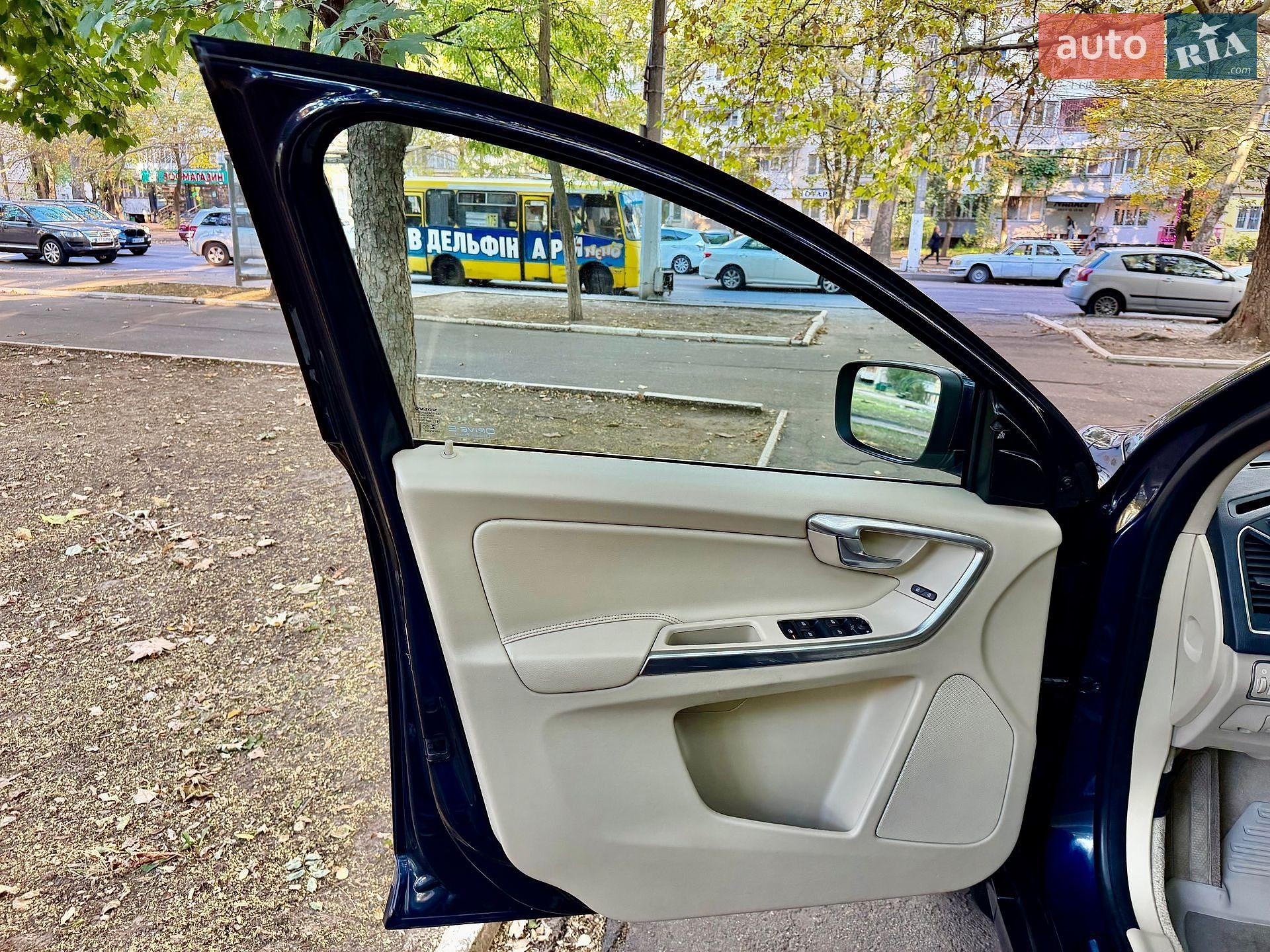 Volvo XC60 2014 VIN YV440MDK7F2649325 фото оголошення 15 з 67