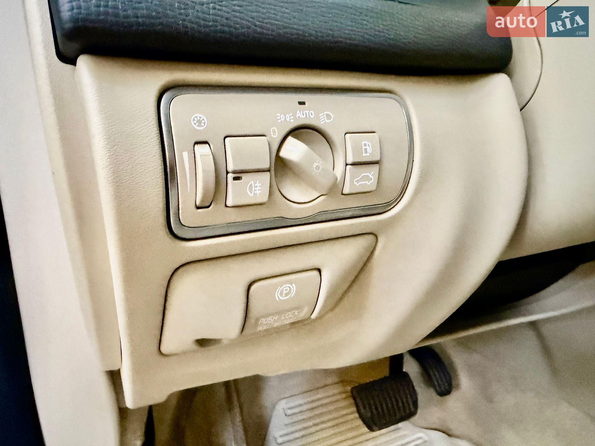 Volvo XC60 2014 VIN YV440MDK7F2649325 фото оголошення 25 з 67