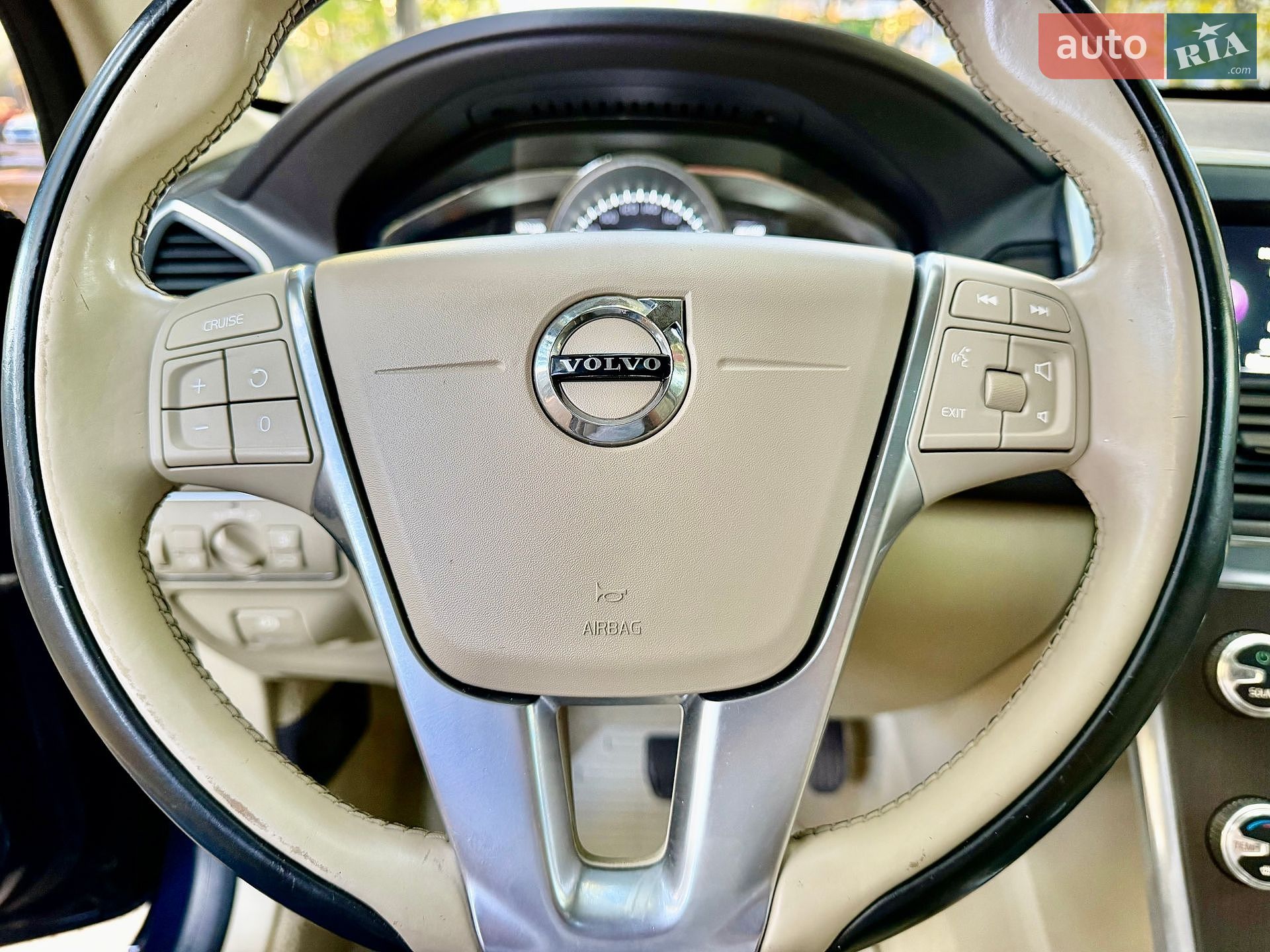 Volvo XC60 2014 VIN YV440MDK7F2649325 фото оголошення 26 з 67