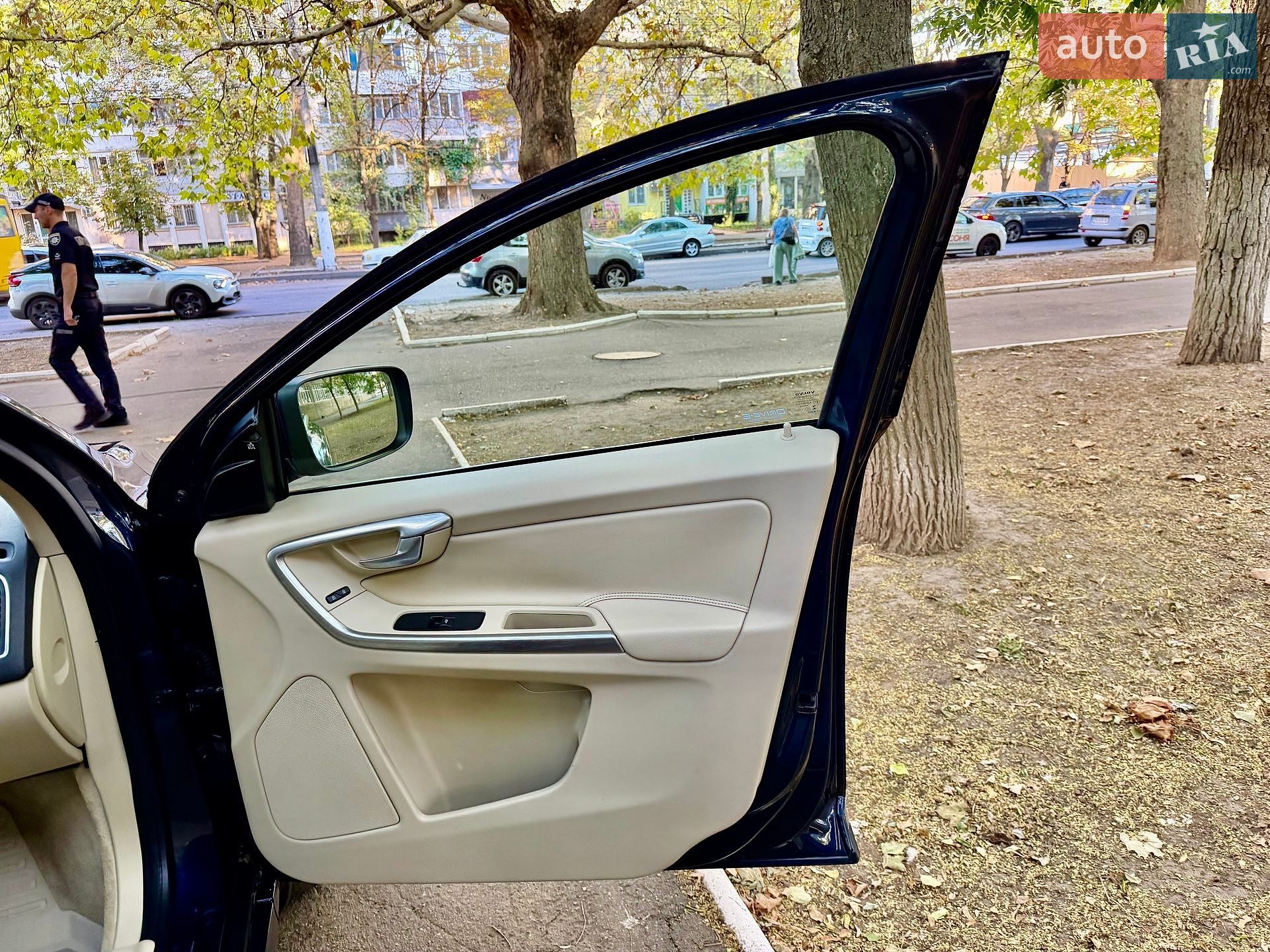 Volvo XC60 2014 VIN YV440MDK7F2649325 фото оголошення 30 з 67