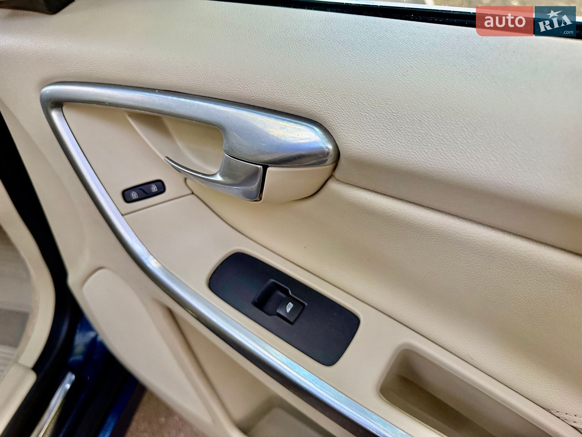 Volvo XC60 2014 VIN YV440MDK7F2649325 фото оголошення 34 з 67