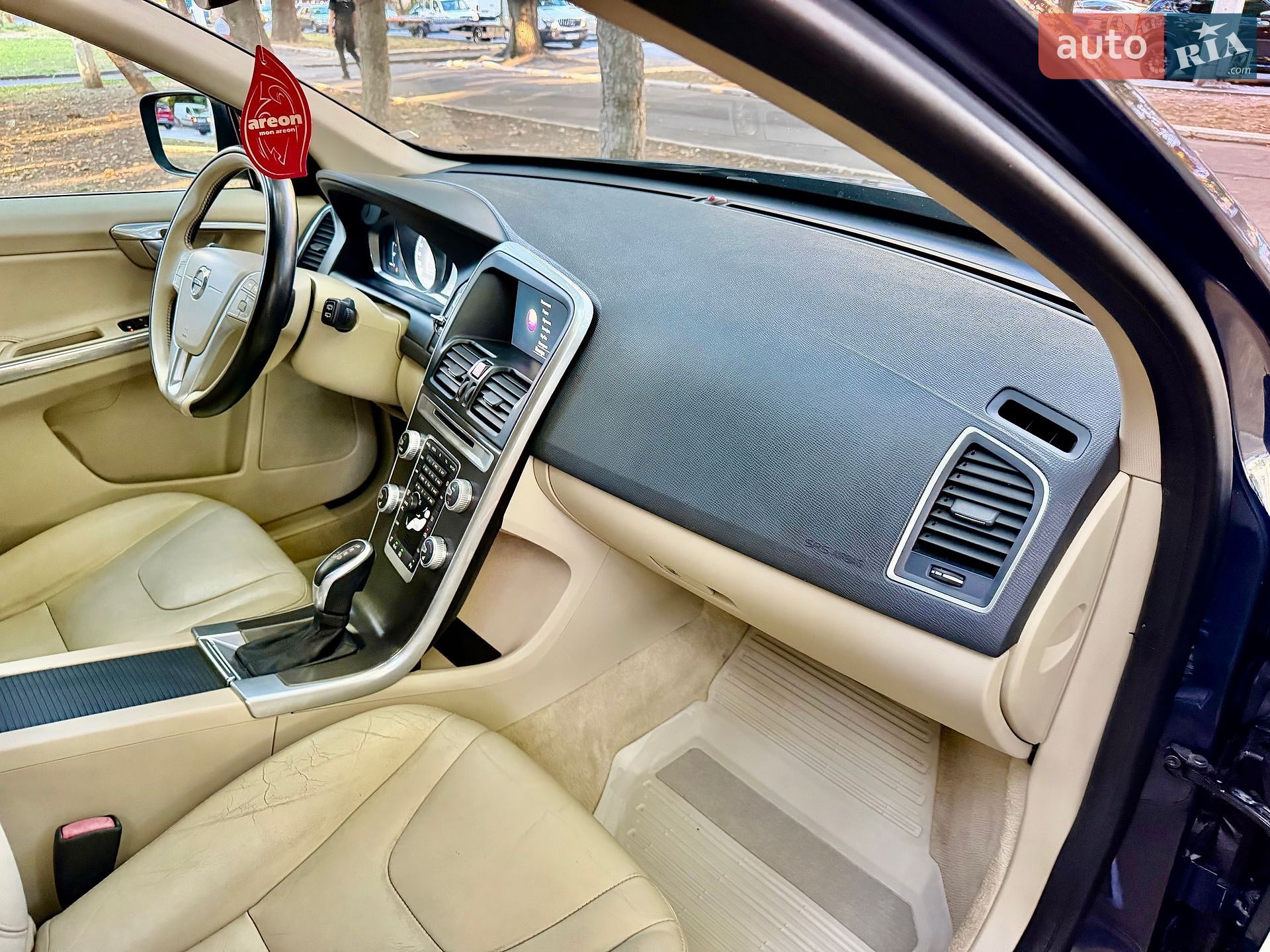 Volvo XC60 2014 VIN YV440MDK7F2649325 фото оголошення 36 з 67