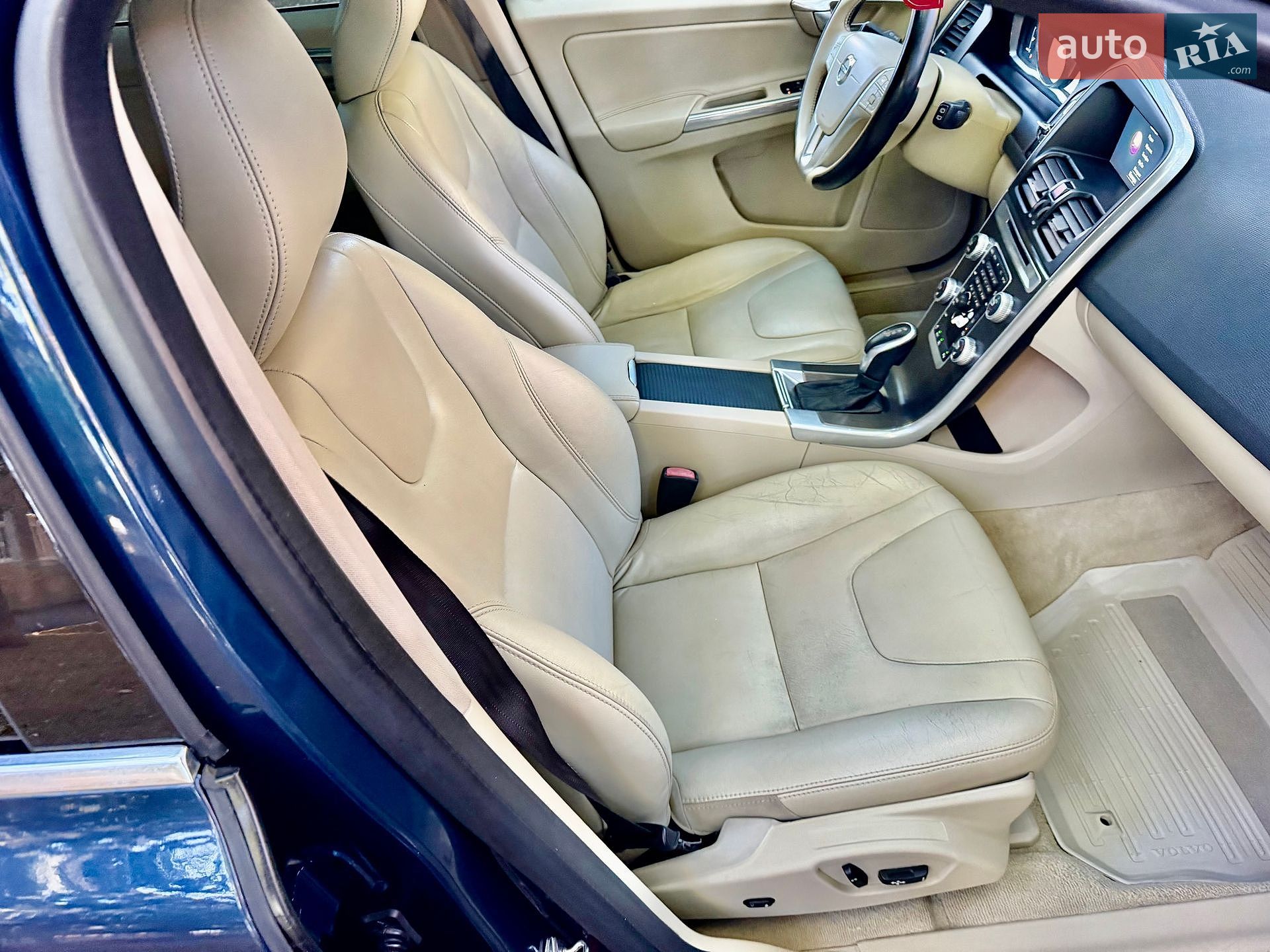 Volvo XC60 2014 VIN YV440MDK7F2649325 фото оголошення 37 з 67