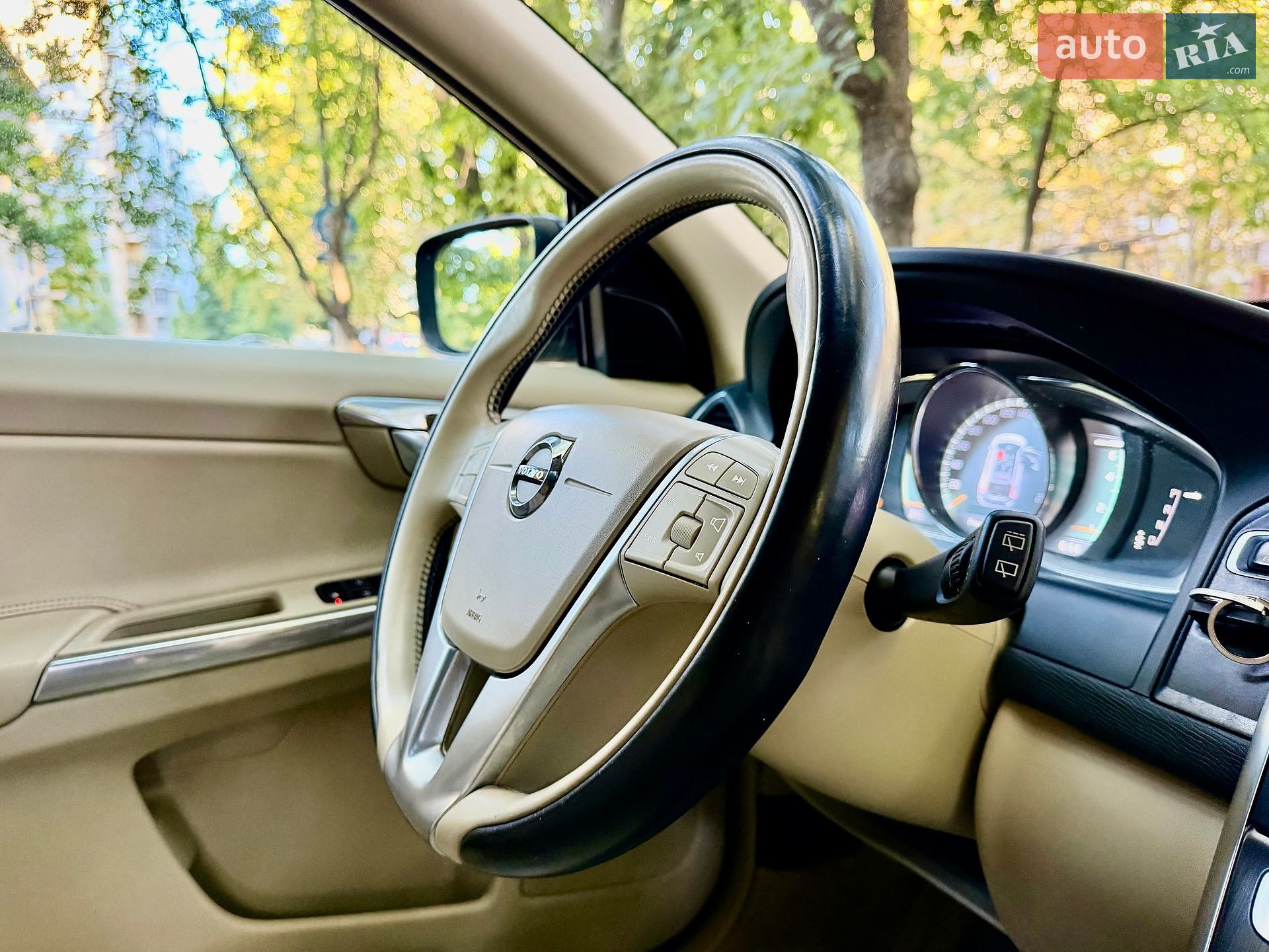 Volvo XC60 2014 VIN YV440MDK7F2649325 фото оголошення 40 з 67