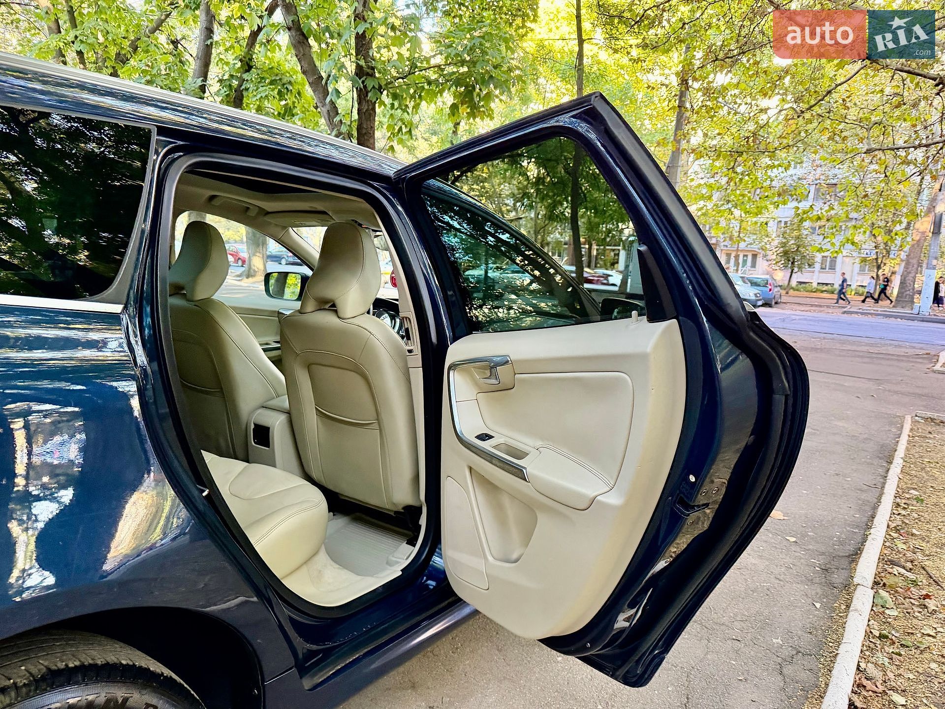 Volvo XC60 2014 VIN YV440MDK7F2649325 фото оголошення 43 з 67