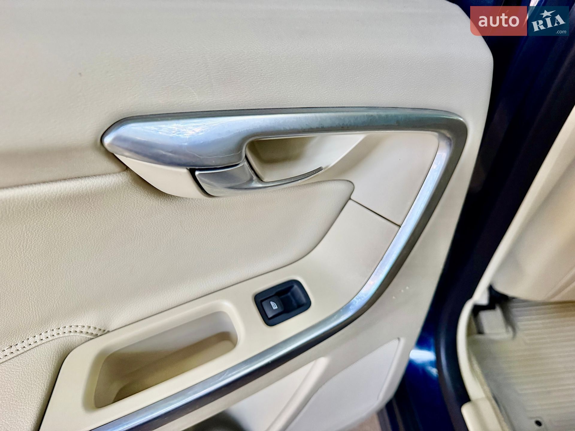 Volvo XC60 2014 VIN YV440MDK7F2649325 фото оголошення 51 з 67