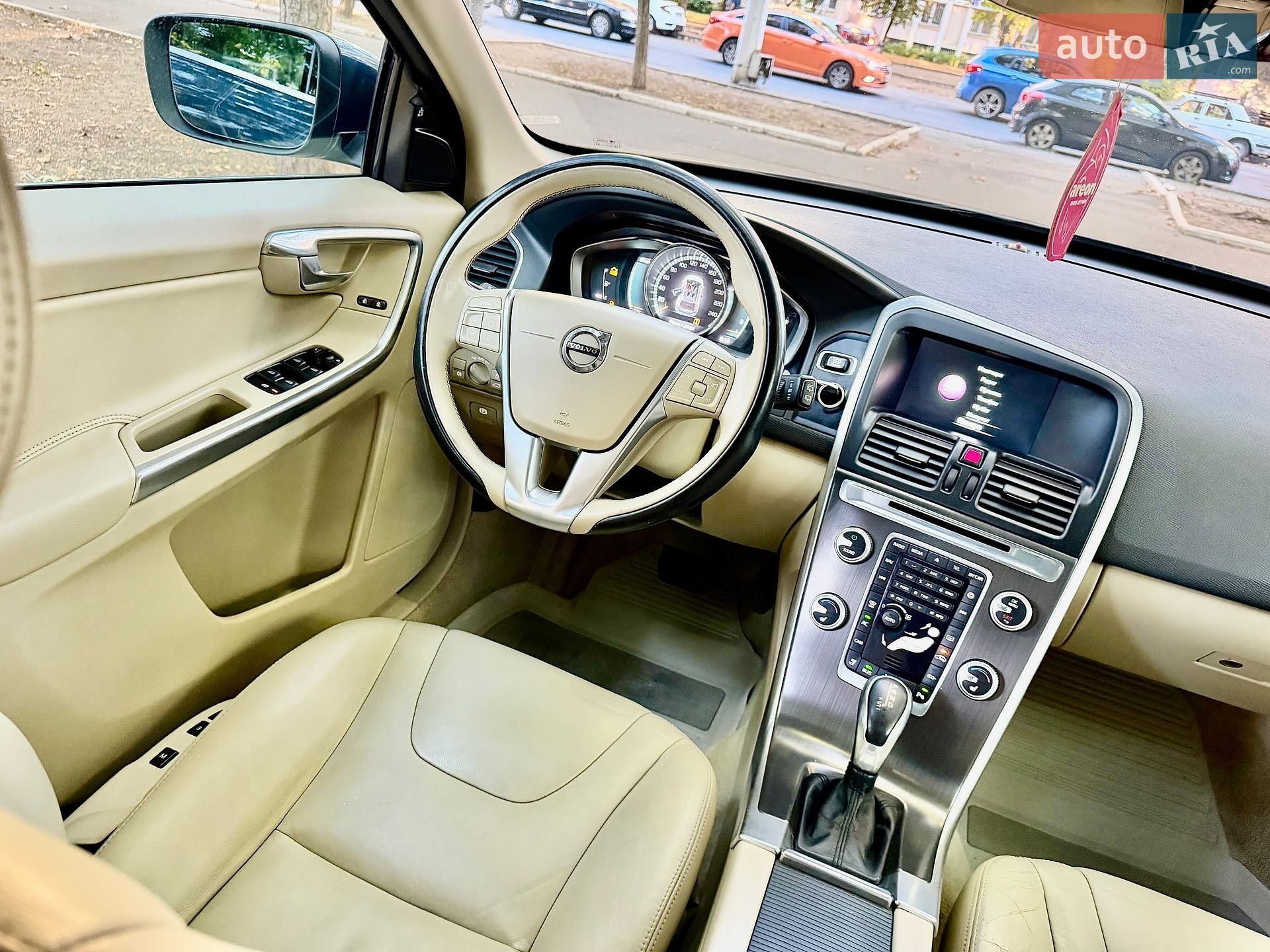 Volvo XC60 2014 VIN YV440MDK7F2649325 фото оголошення 57 з 67