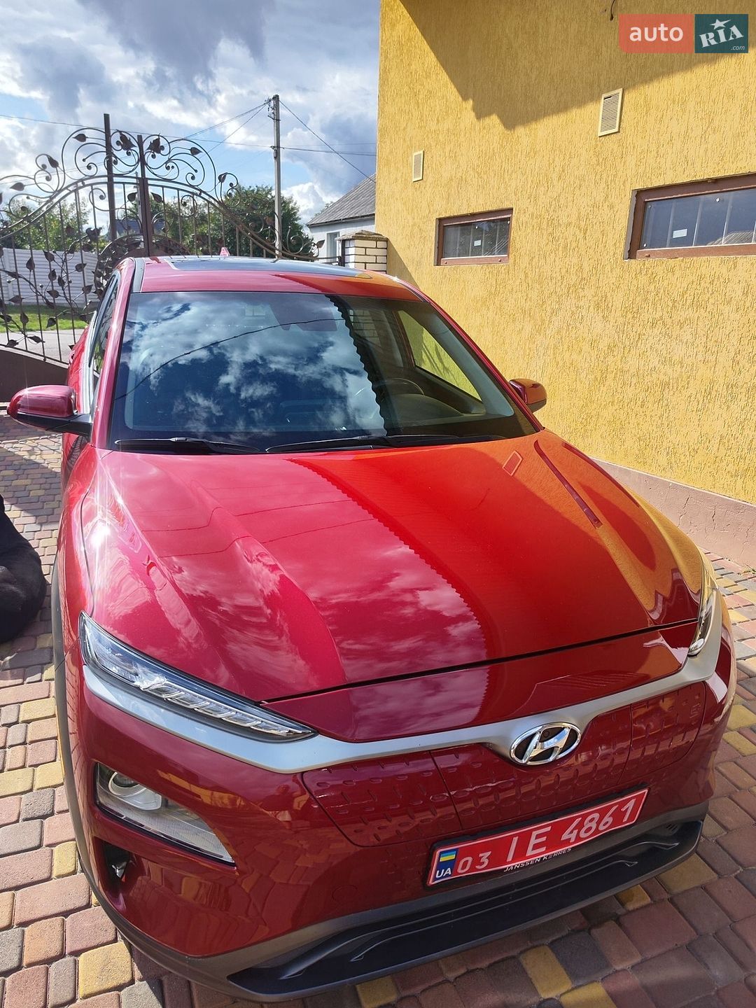 Hyundai Kona Electric 2020 VIN KM8K33AGXMU121920 фото оголошення 4 з 42